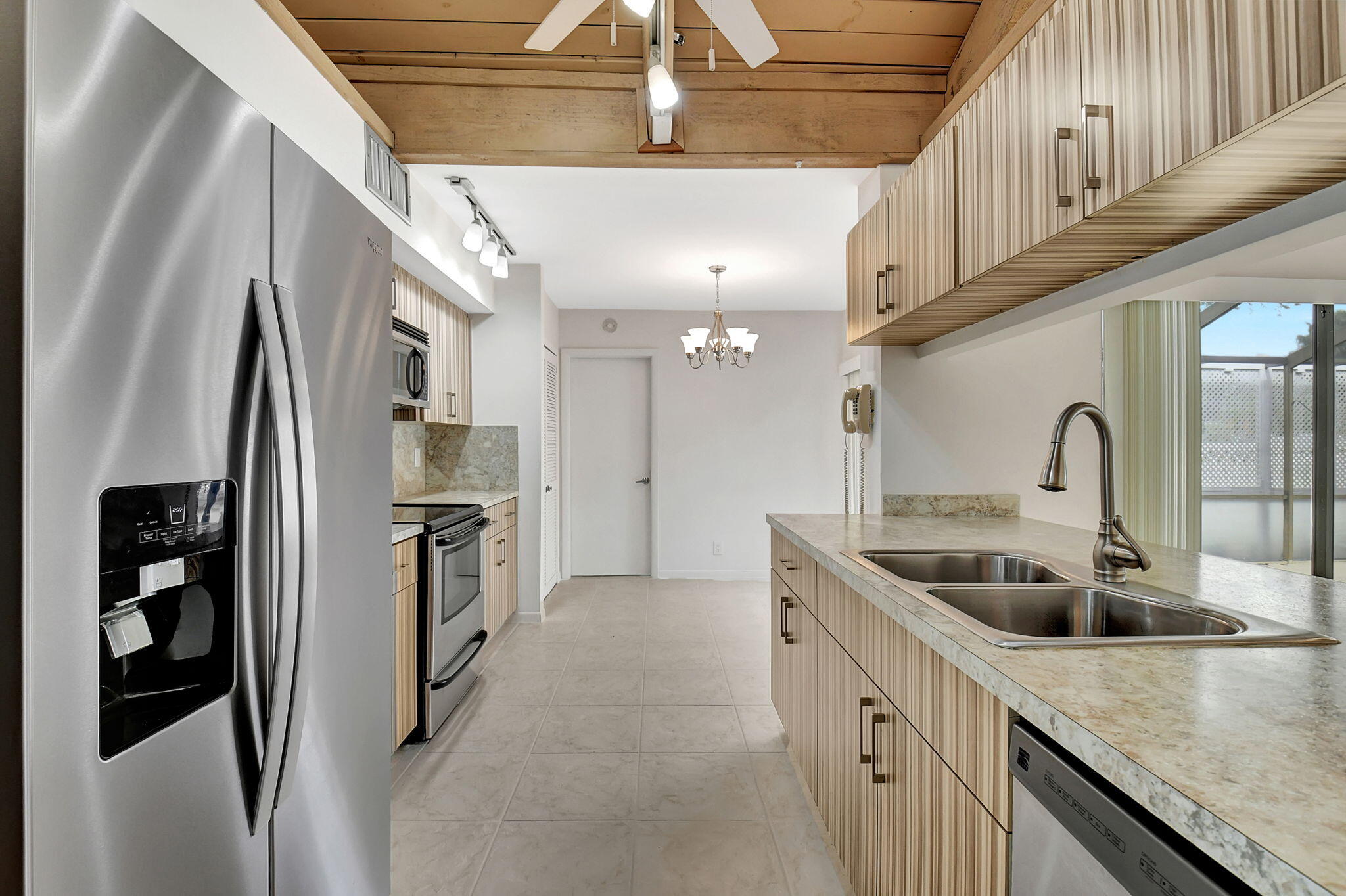 6183 Amberwoods Dr, Boca Raton, FL 33433