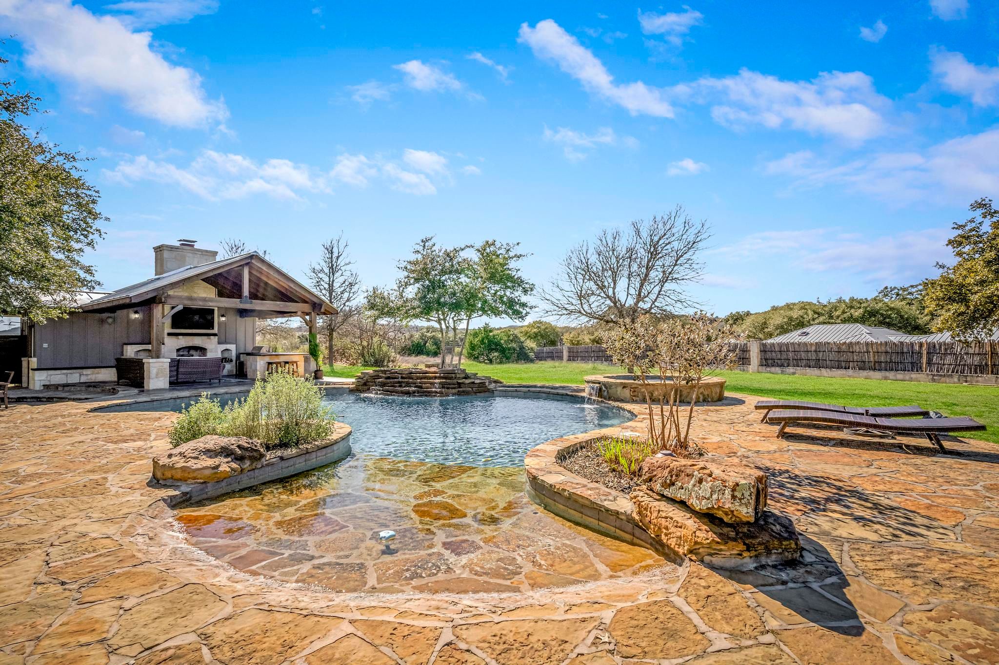 116 Dove Crest Drive, Boerne, TX 78006