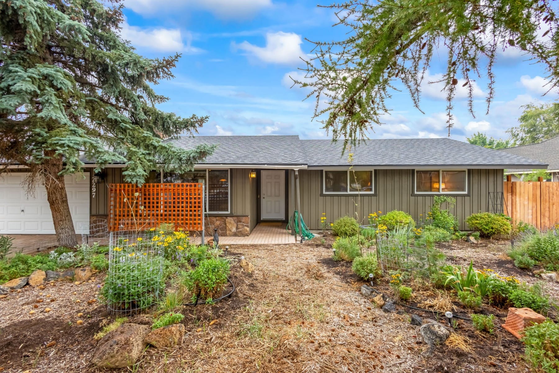 2297 SW 23rd Street Redmond, OR 97756