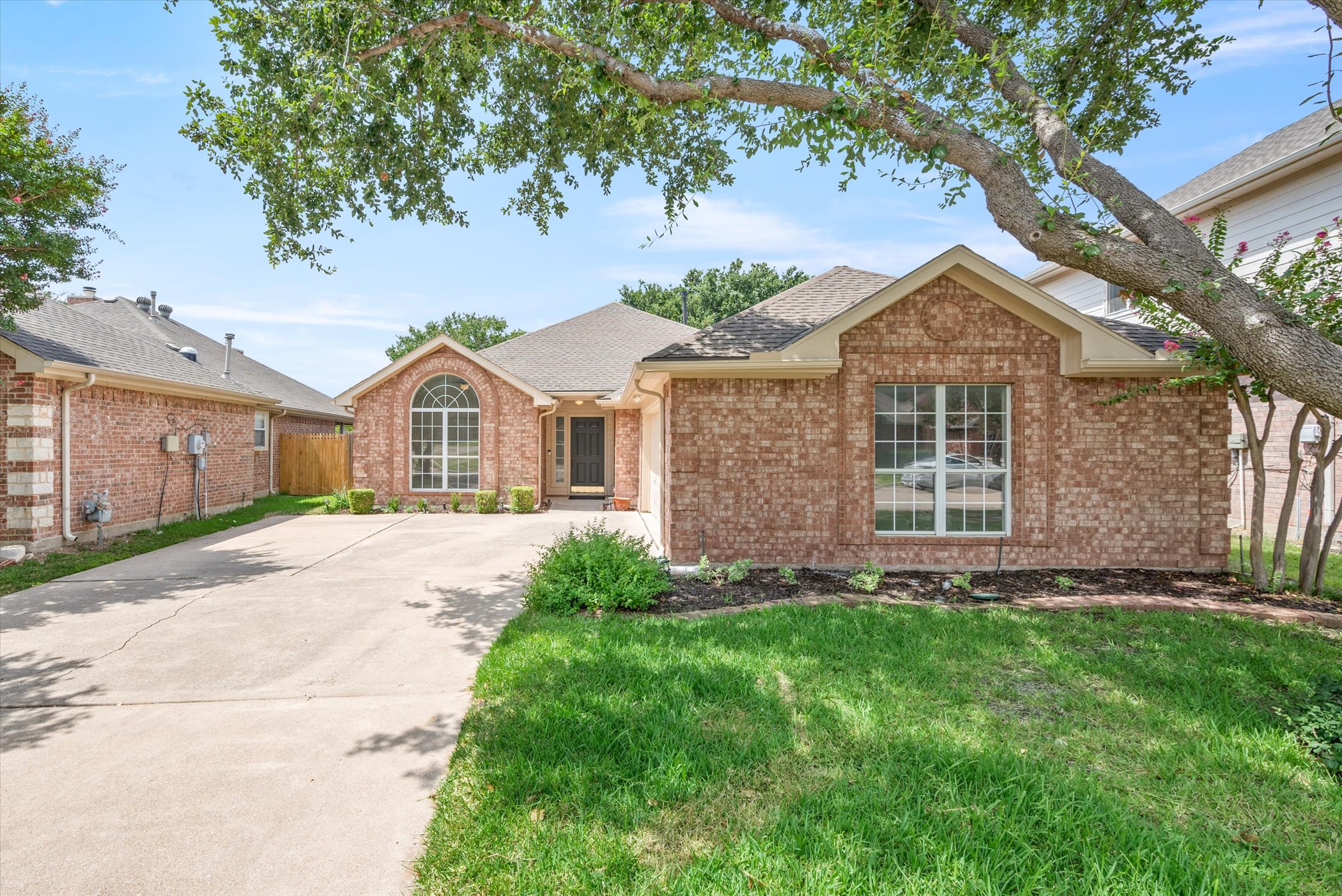 Beautifully Updated Home in the Wyndham Village of Keller, Texas