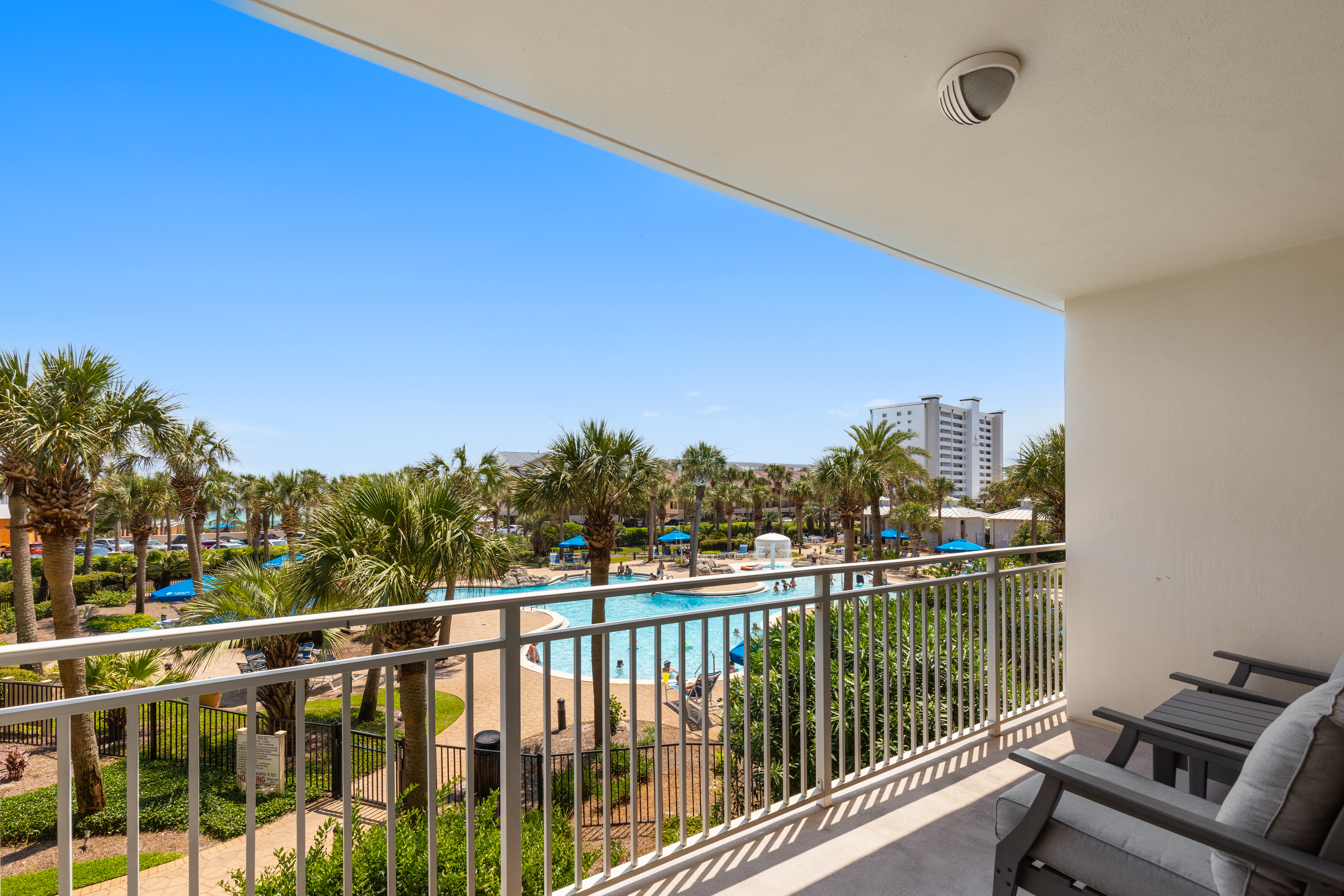 Rare One-Bed Condo With Gulf And Pool Views