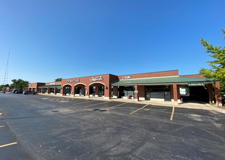 Shoppes of Knollwood Exterior