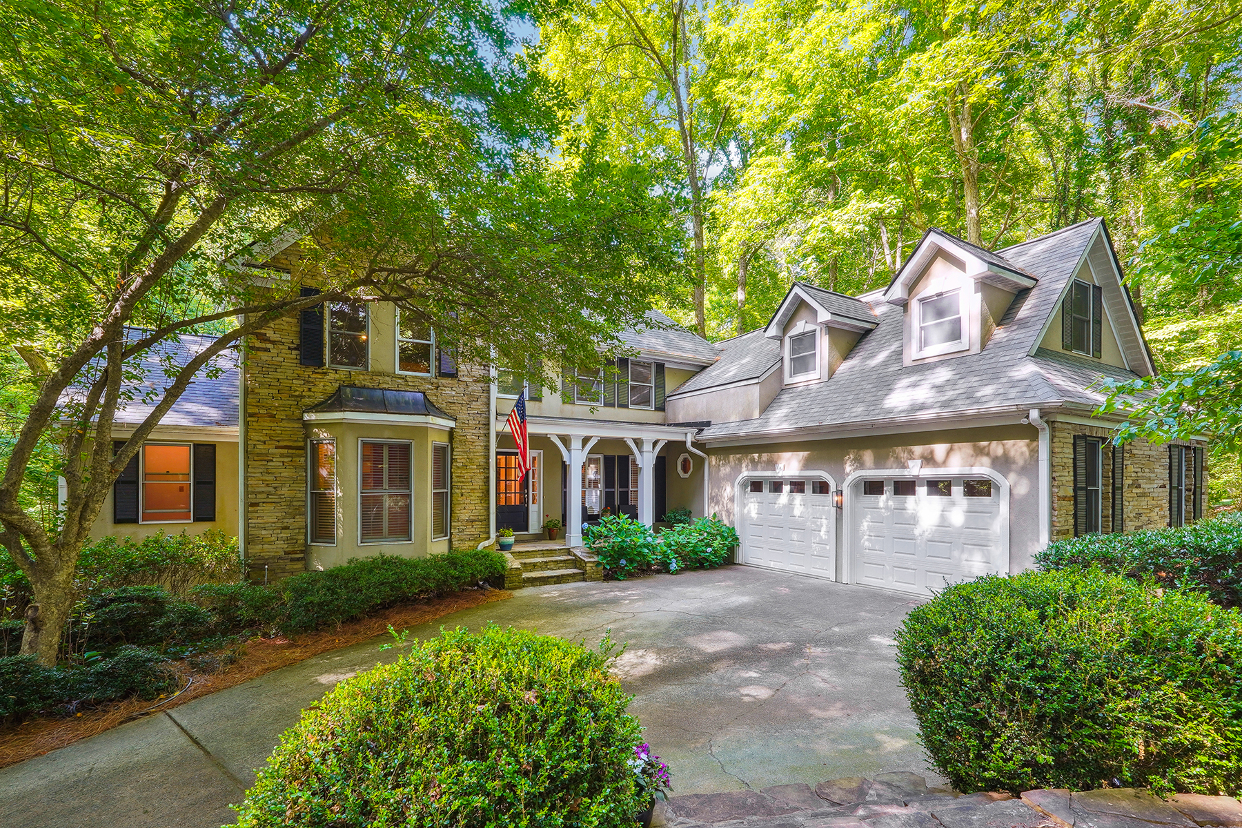 Beautiful Private Retreat Nestled On Two Acres