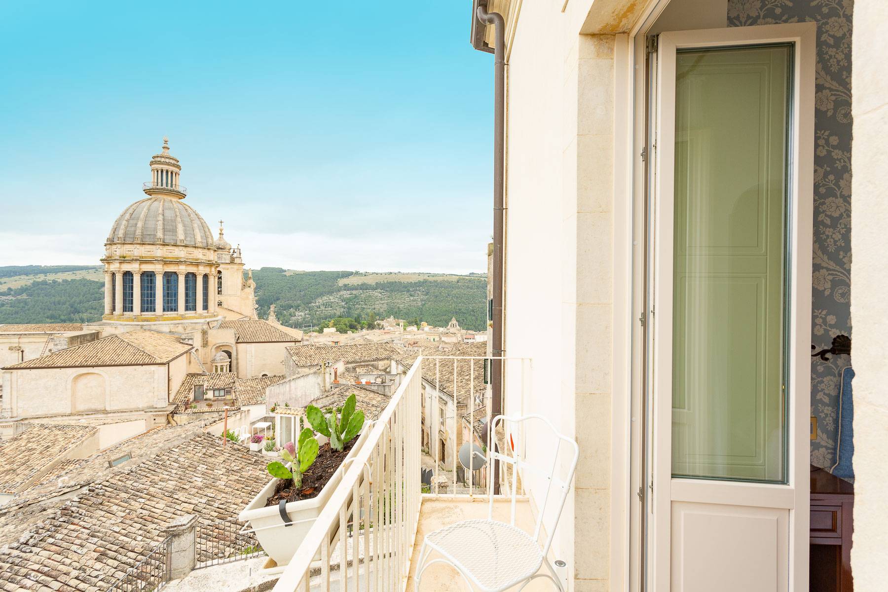 Elegant palace in the historic city center of Ragusa Ibla