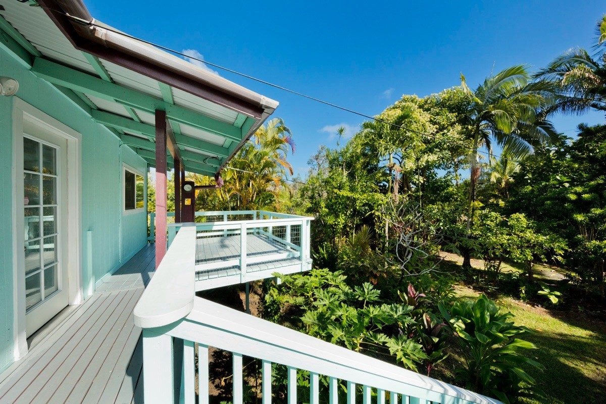Hawaii Real Estate | View 12-7004 Nahokulele St | room 2 | View 3