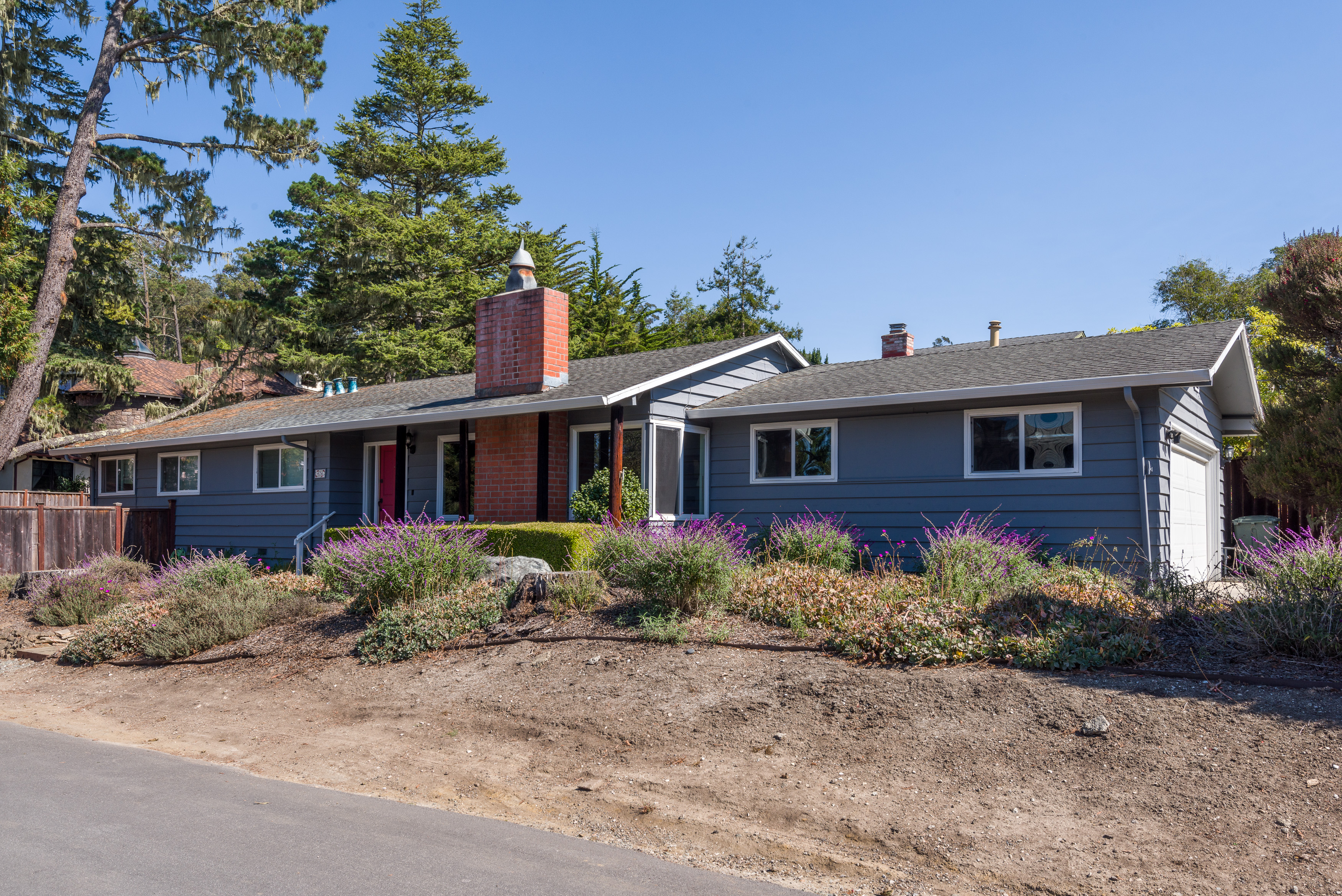 Flat Lot in Quiet, Sunny Neighborhood