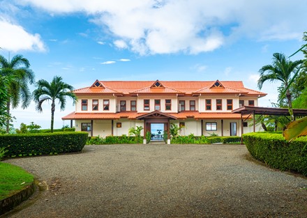 Bed and Breakfast Opportunity with Captivating Ocean Views