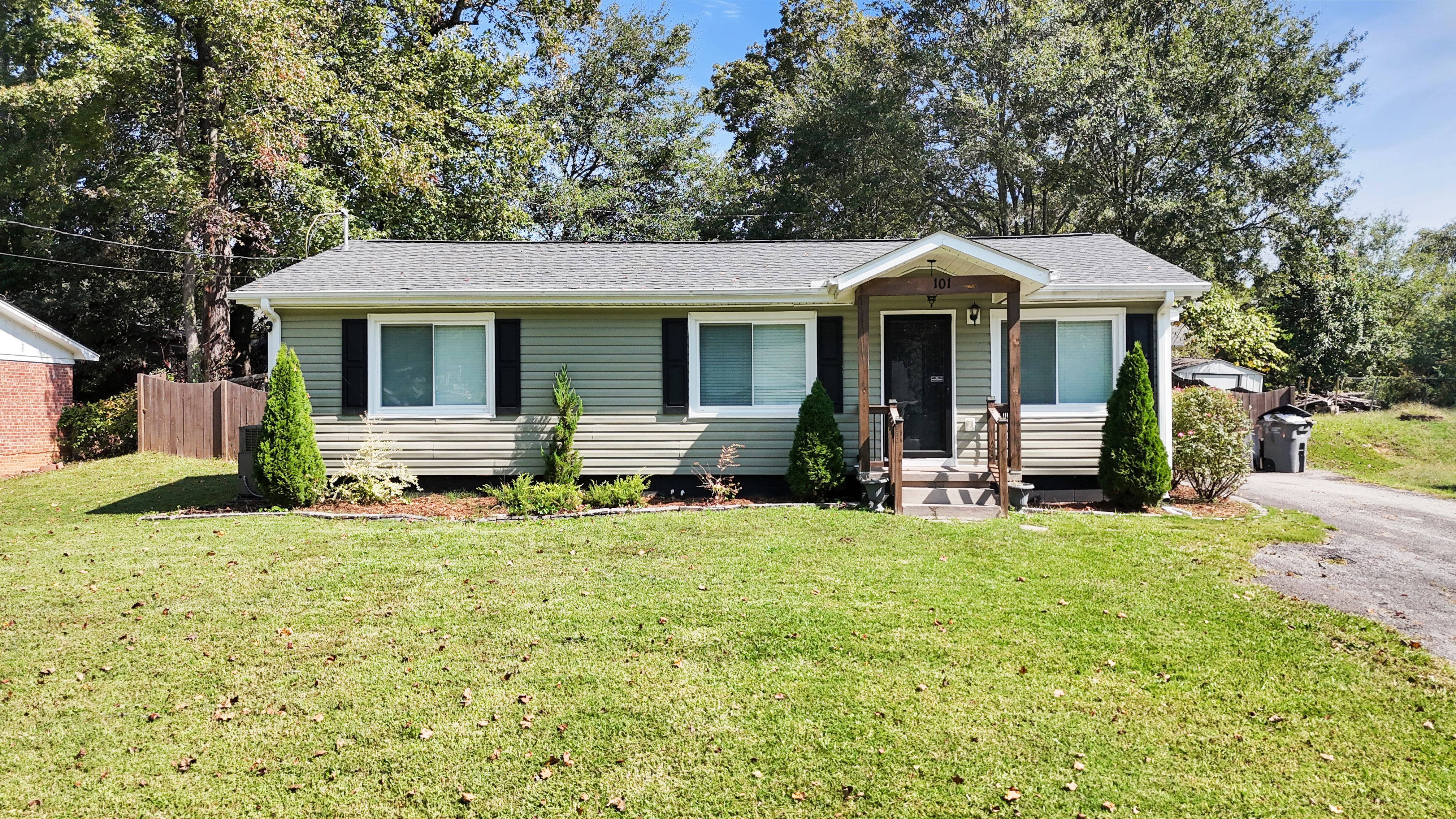 110 Pinehurst Street, Taylors, SC 29687