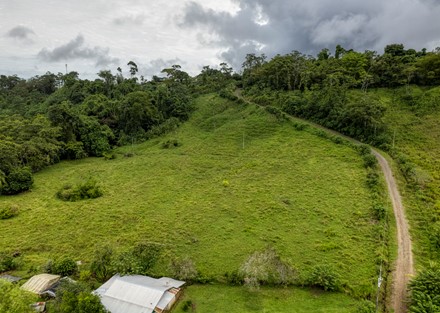 Ready to Divide Eco Beachfront Retreat Property in Drake Bay Ready to Build