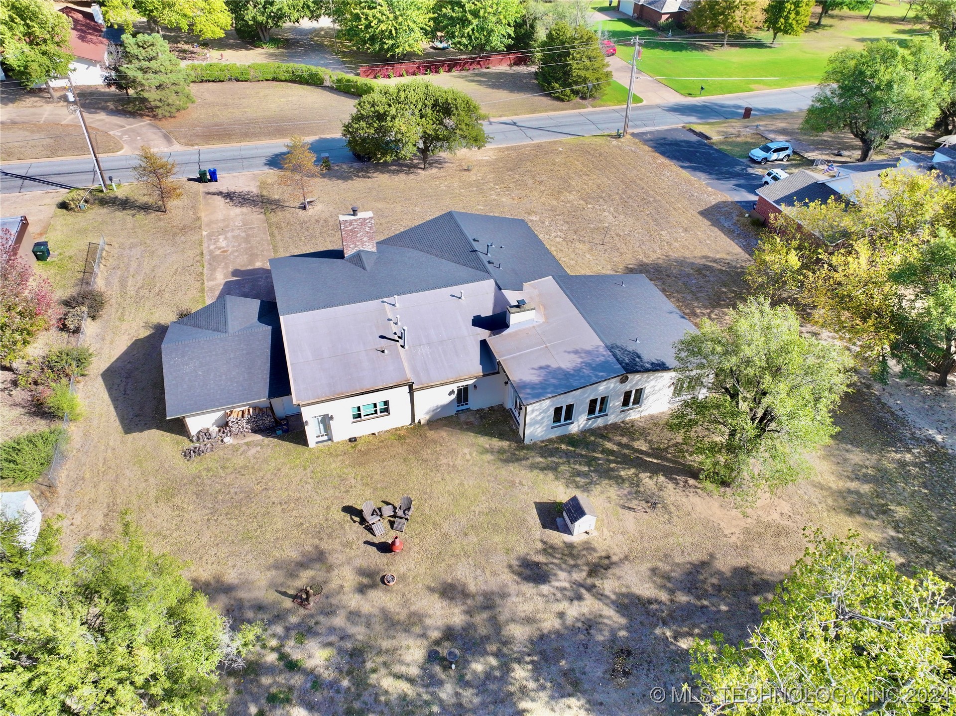 1002 Westwood Rd, Enid, OK 73703