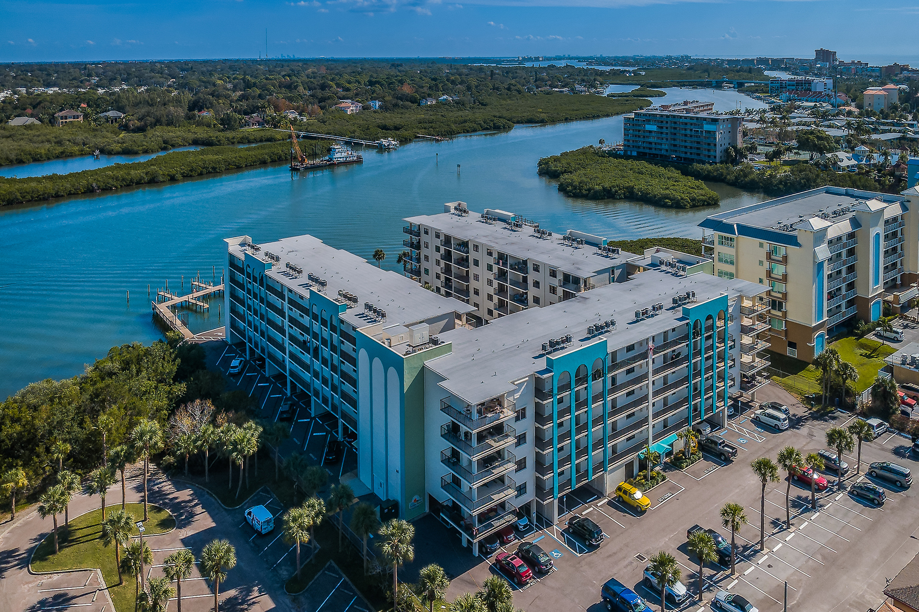 GOLDEN SHORES CONDO