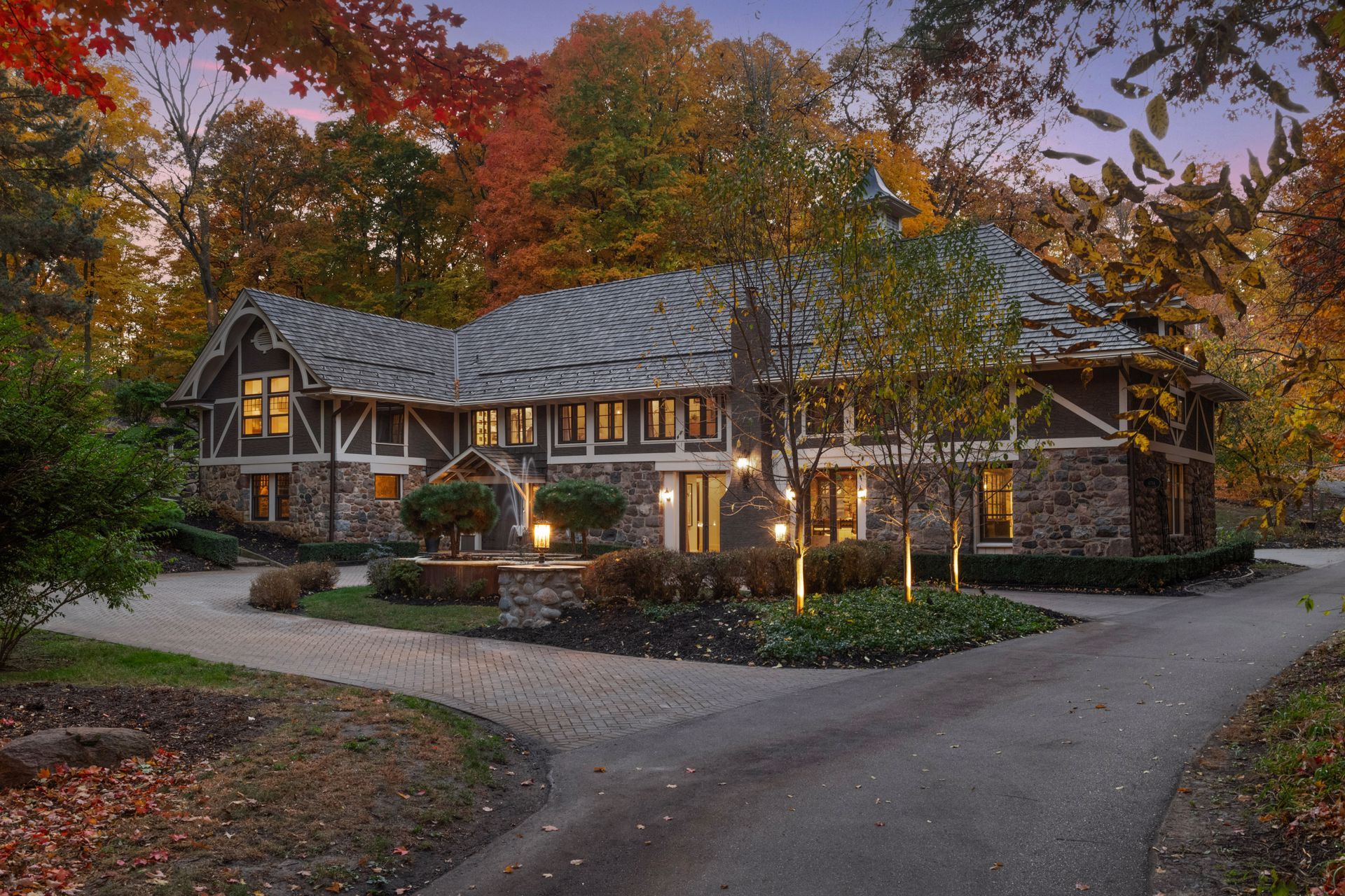 Storied Property in Baycliffe Community on Lake Minnetonka