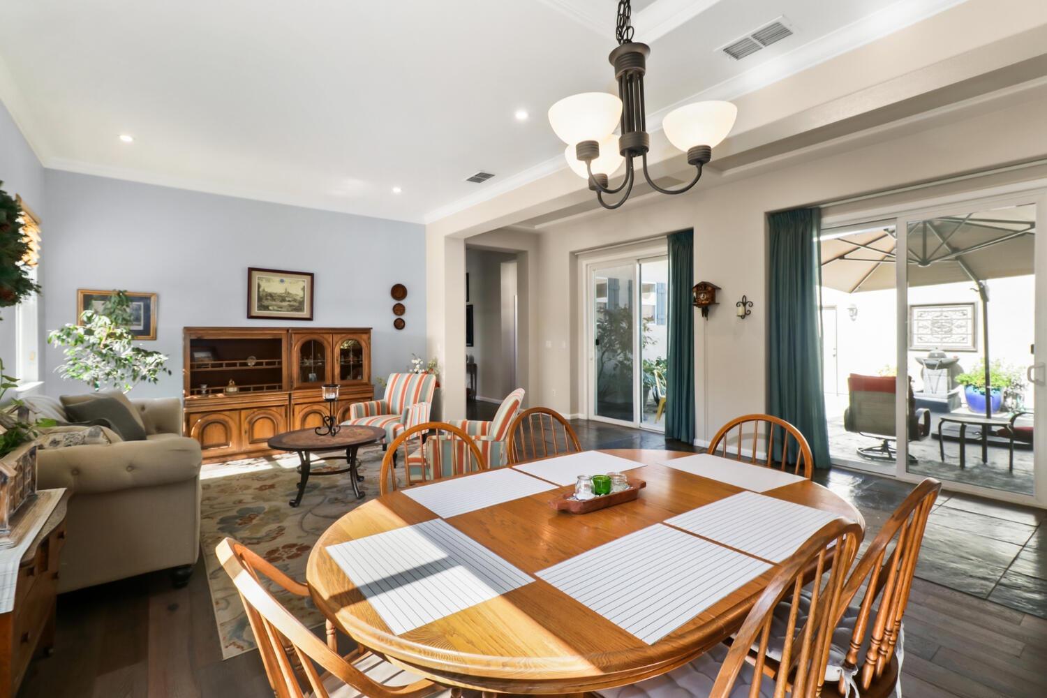 8499 Greentrails Ct, Elk Grove, CA 95624