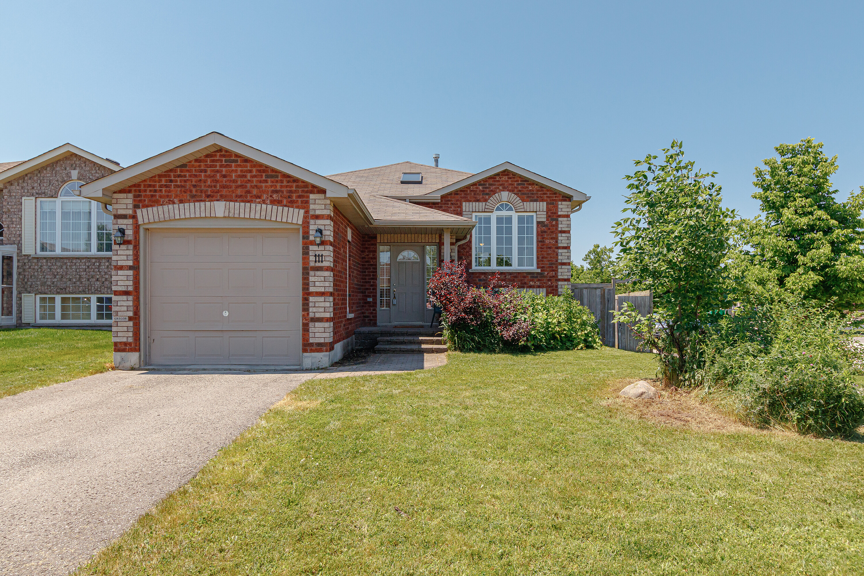 111 Seline Crescent