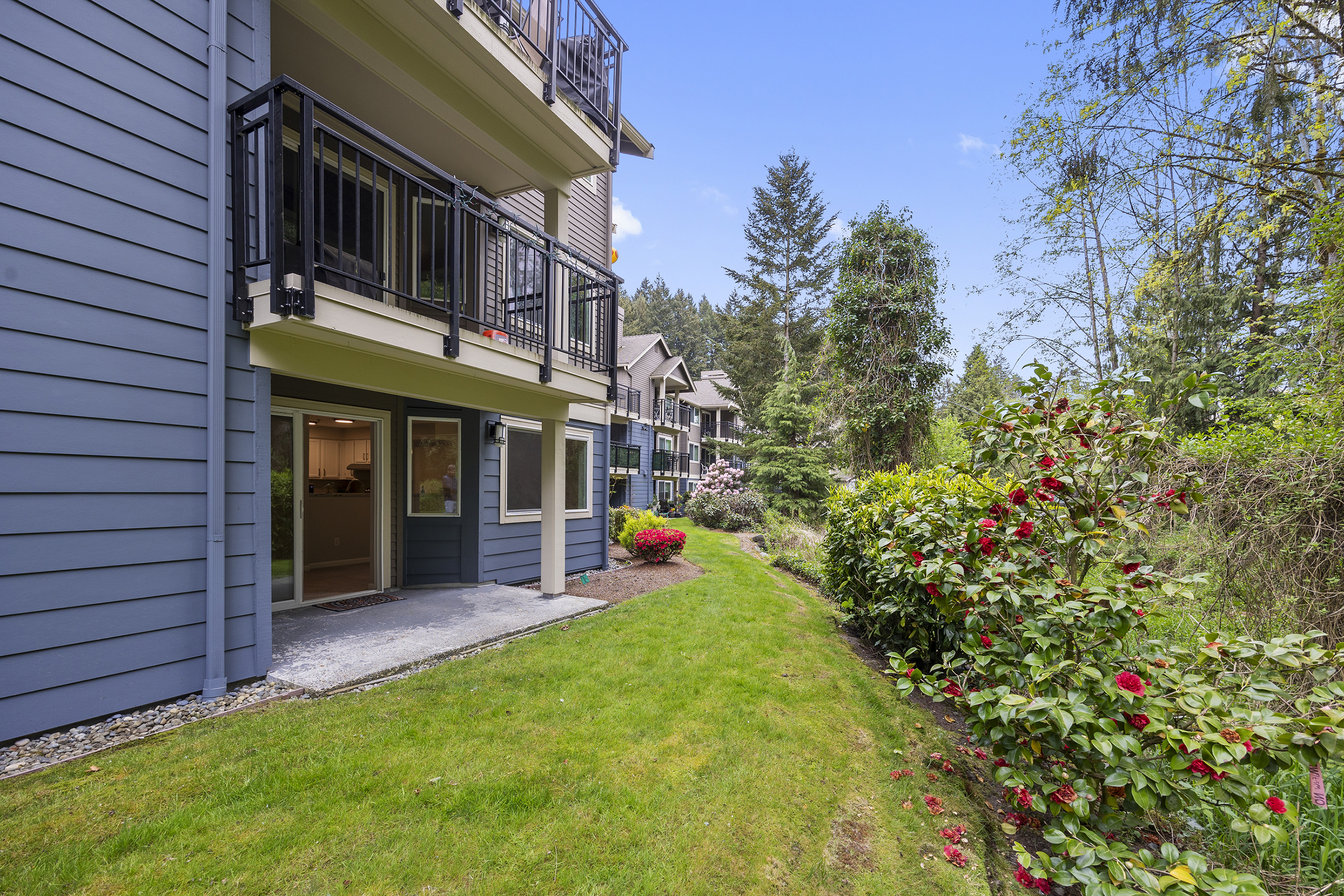 Welcoming Bothell Condo