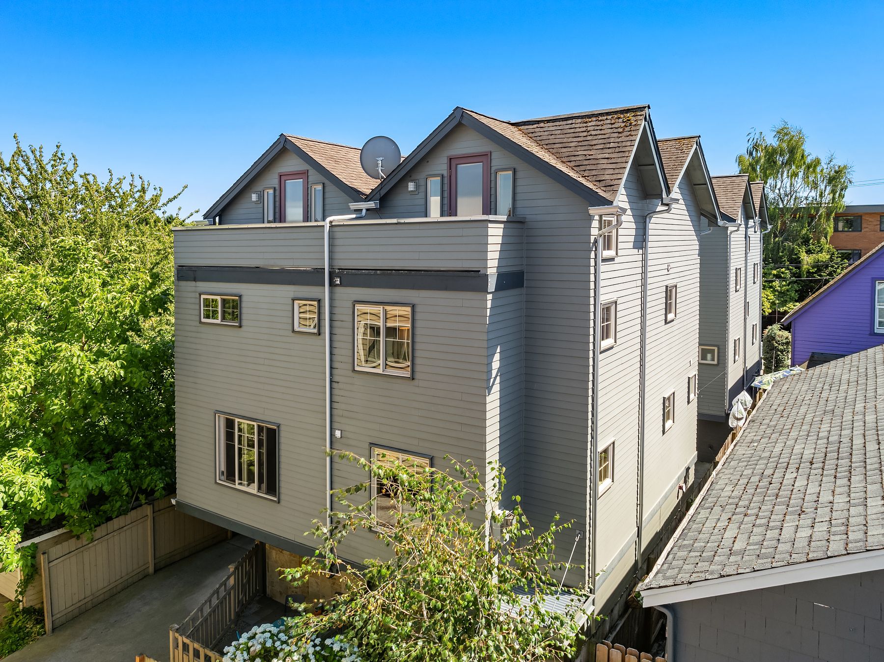 916 N 73rd St Unit #A, Seattle, WA 98103