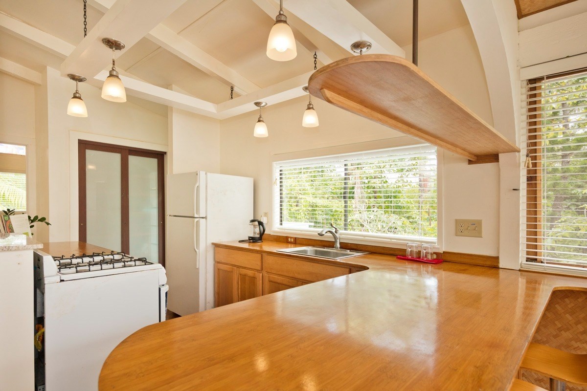 Hawaii Real Estate | View 12-7004 Nahokulele St | room 14 | View 15
