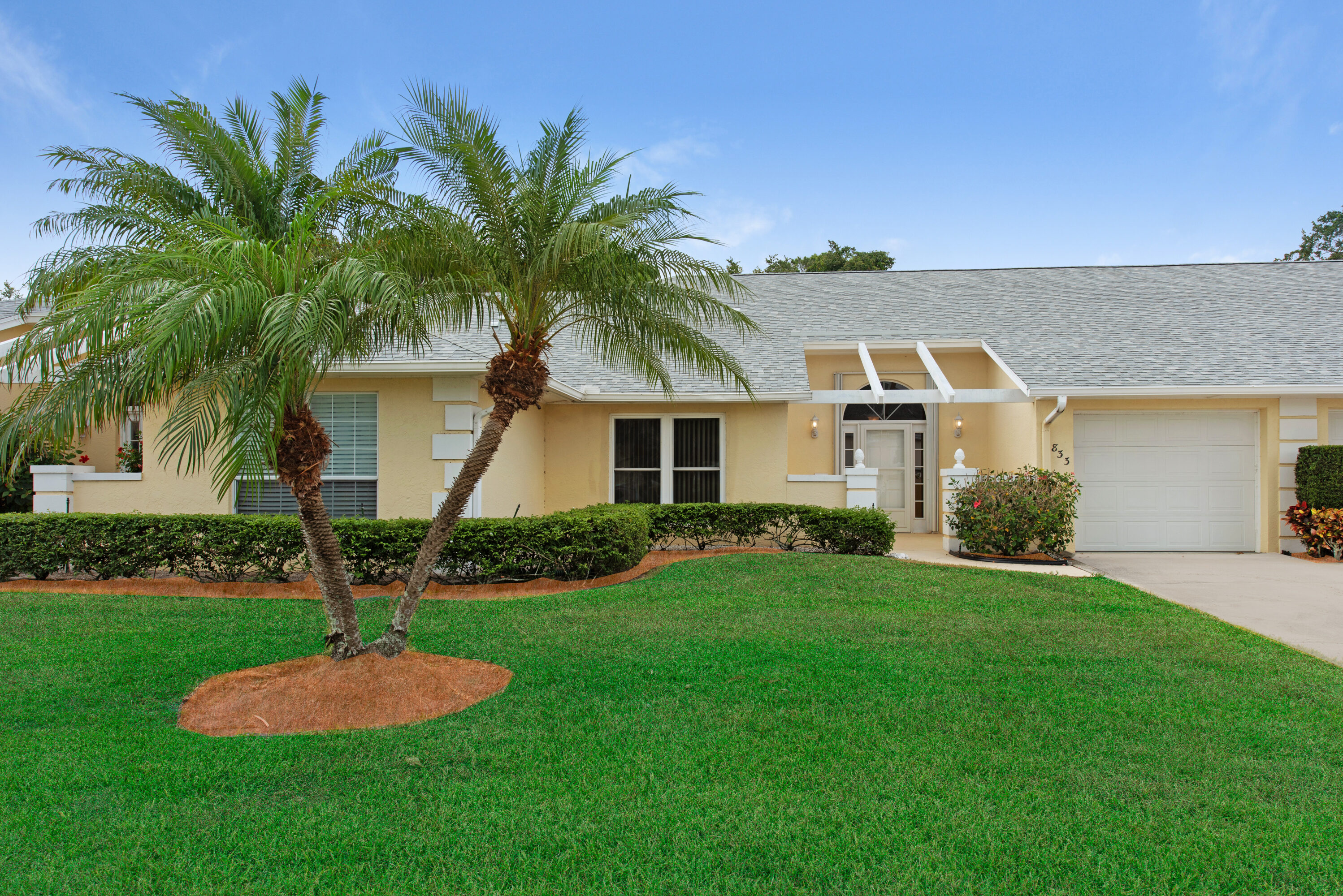 833 Lake Orchid Circle, #833, Vero Beach, FL