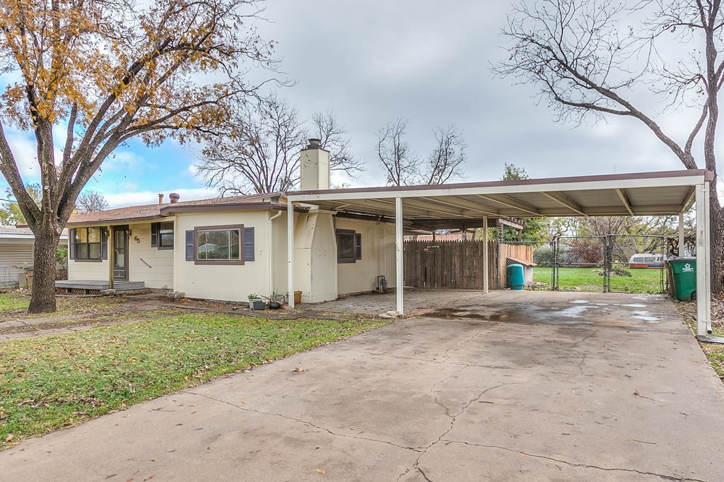 32nd St, San Angelo, TX 76903 #1