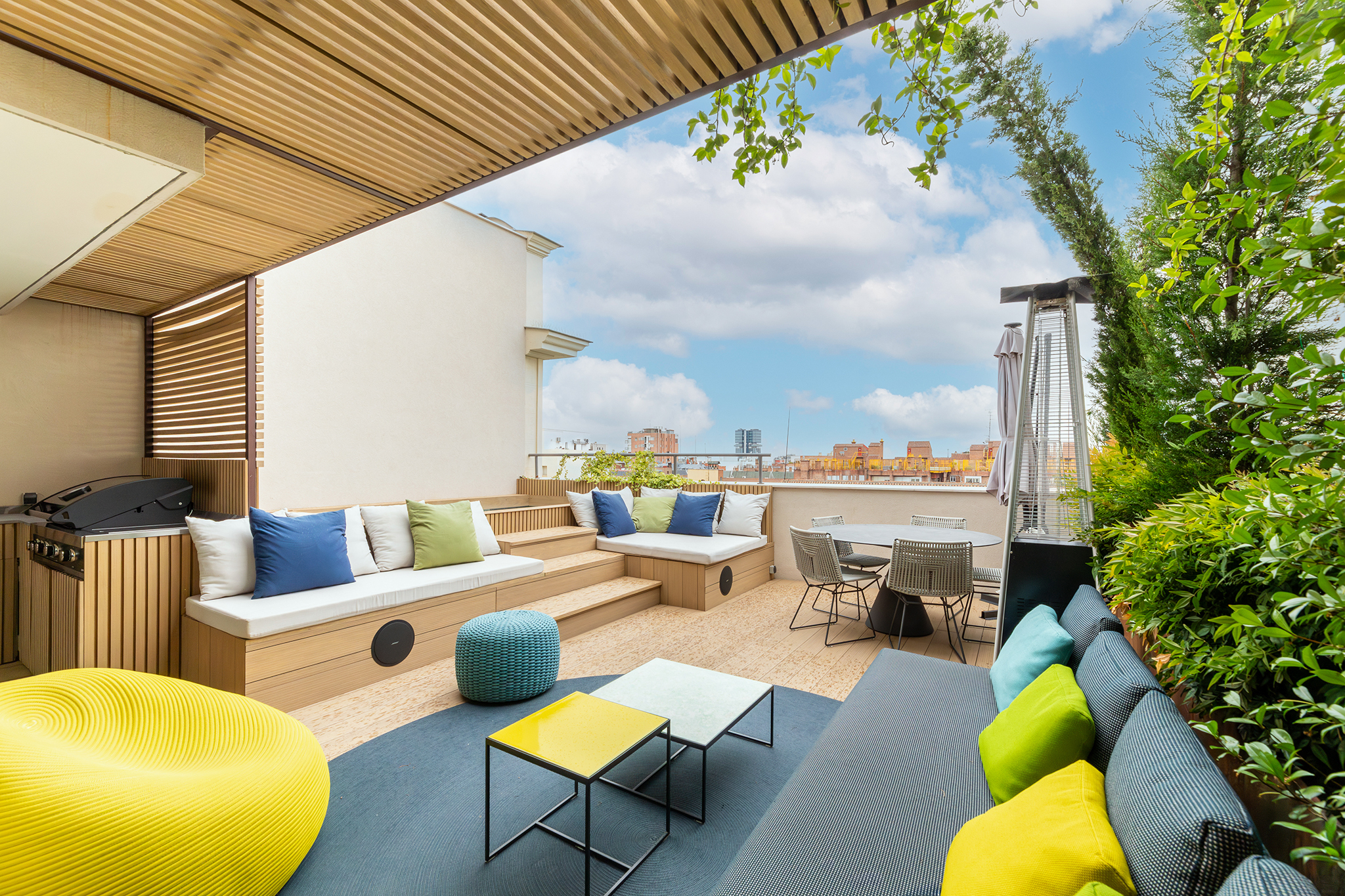 Modern penthouse in Almagro