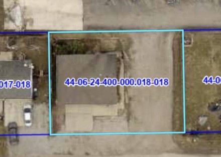 .127 ac lot with 1080 sq ft