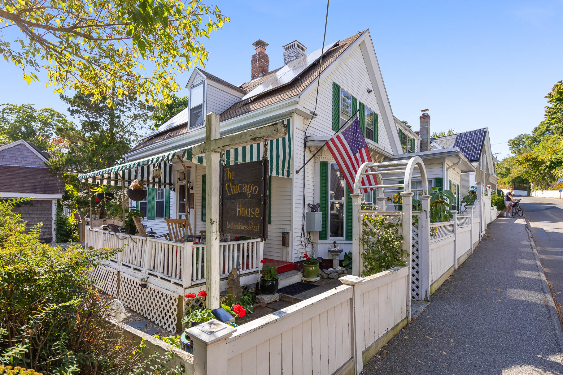 Chicago House  Guesthouse