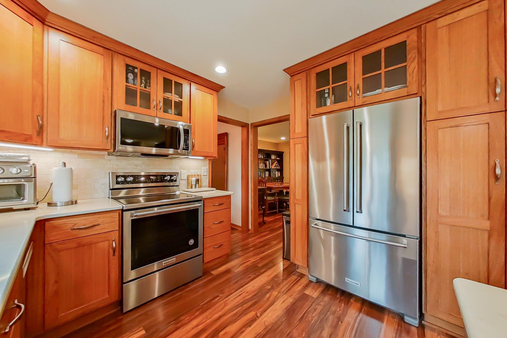 Coldwell Banker Global Luxury Pine Island, MN Robb Report