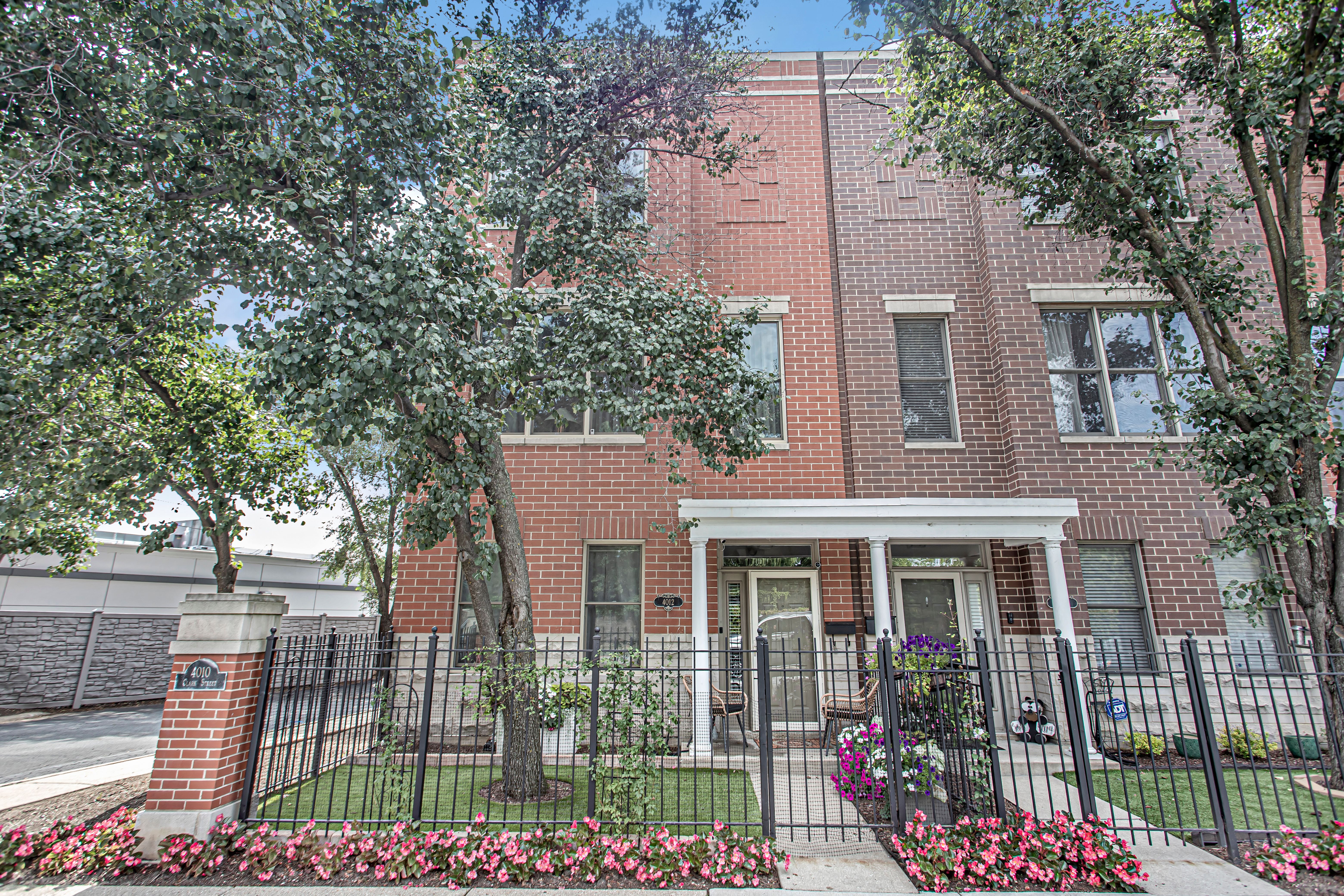 Sunny Townhome