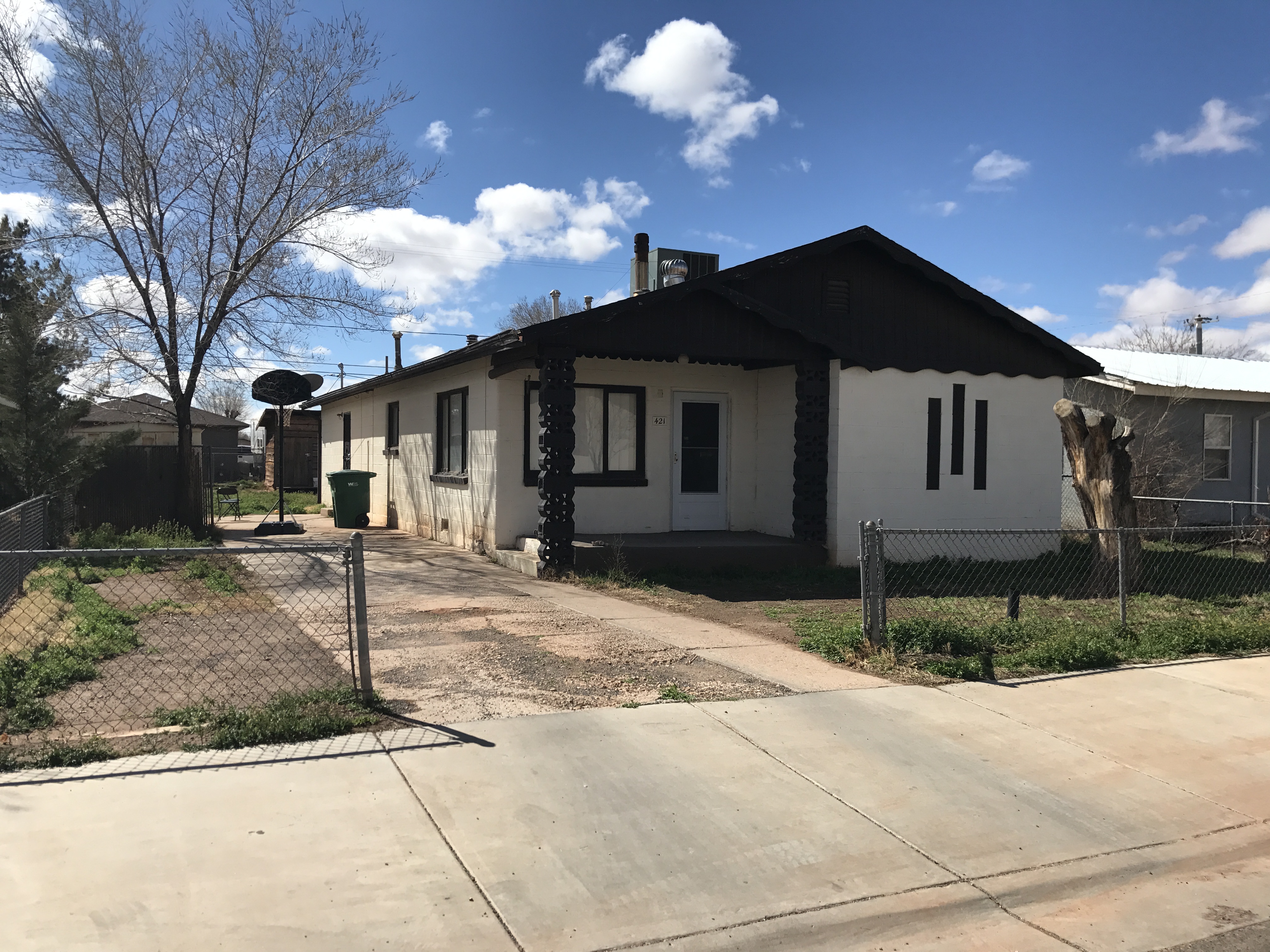 Gilmore St, Winslow, AZ 86047