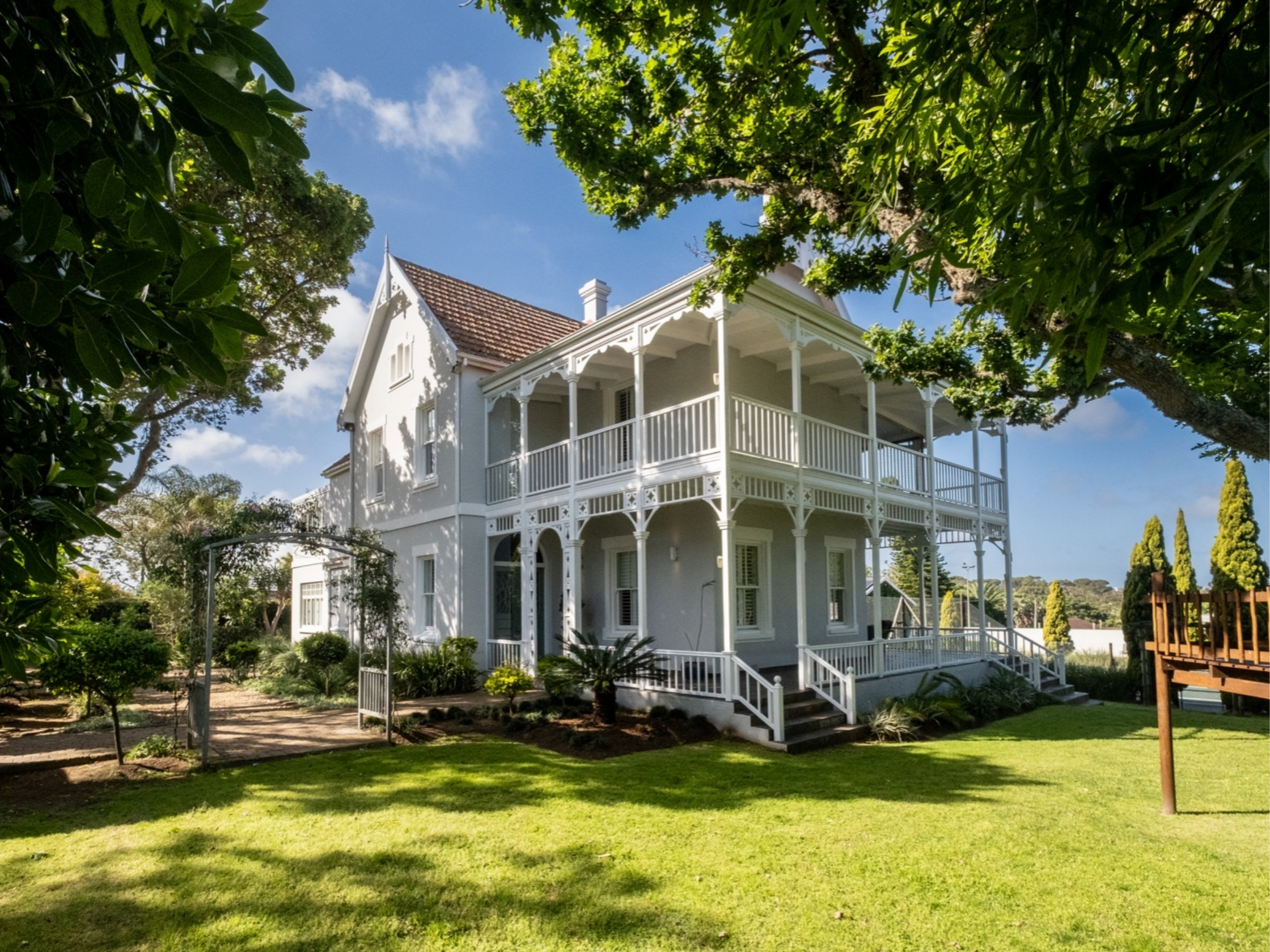 Immaculate Victorian style home blended with modern interiors