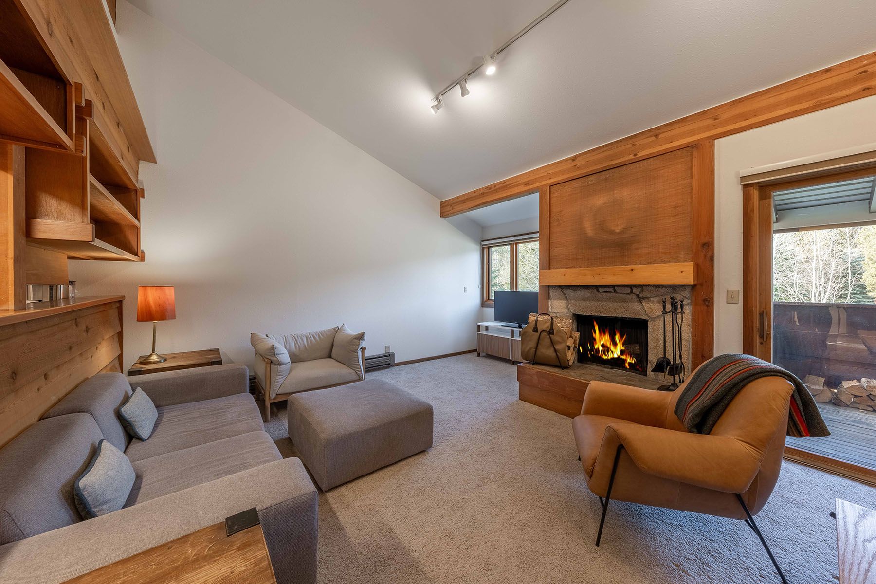 Convenient and Spacious Aspens Condo