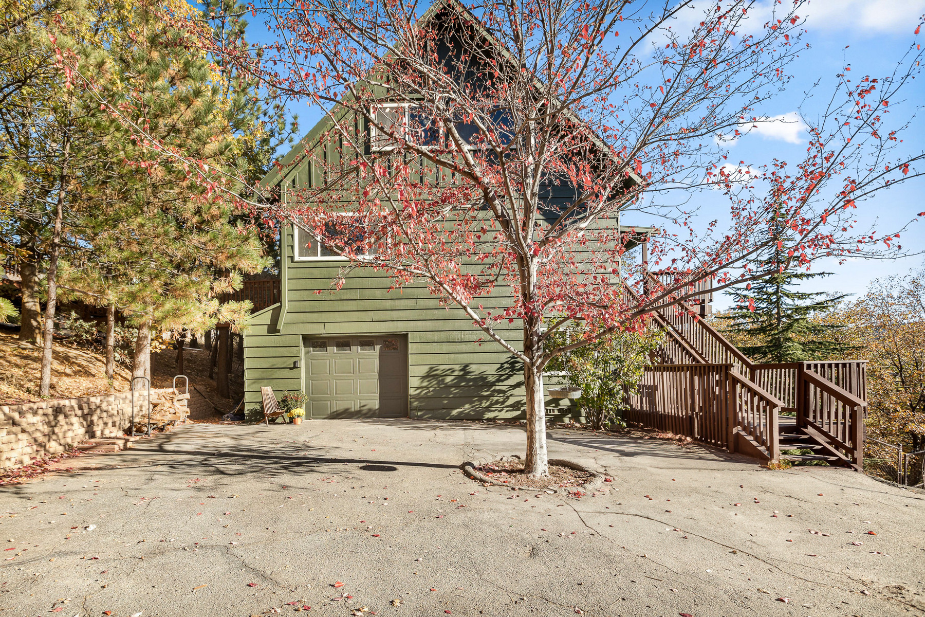 28000 West Shore Road, Lake Arrowhead, California 92352