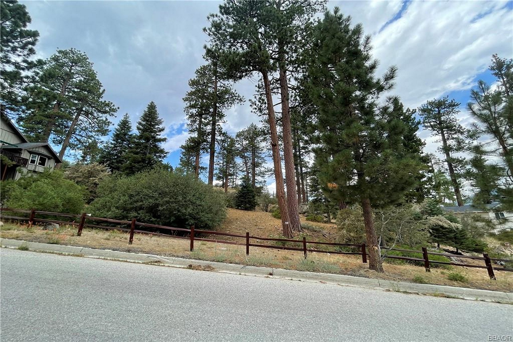 748 Paine Road, Big Bear Lake Ca 92315