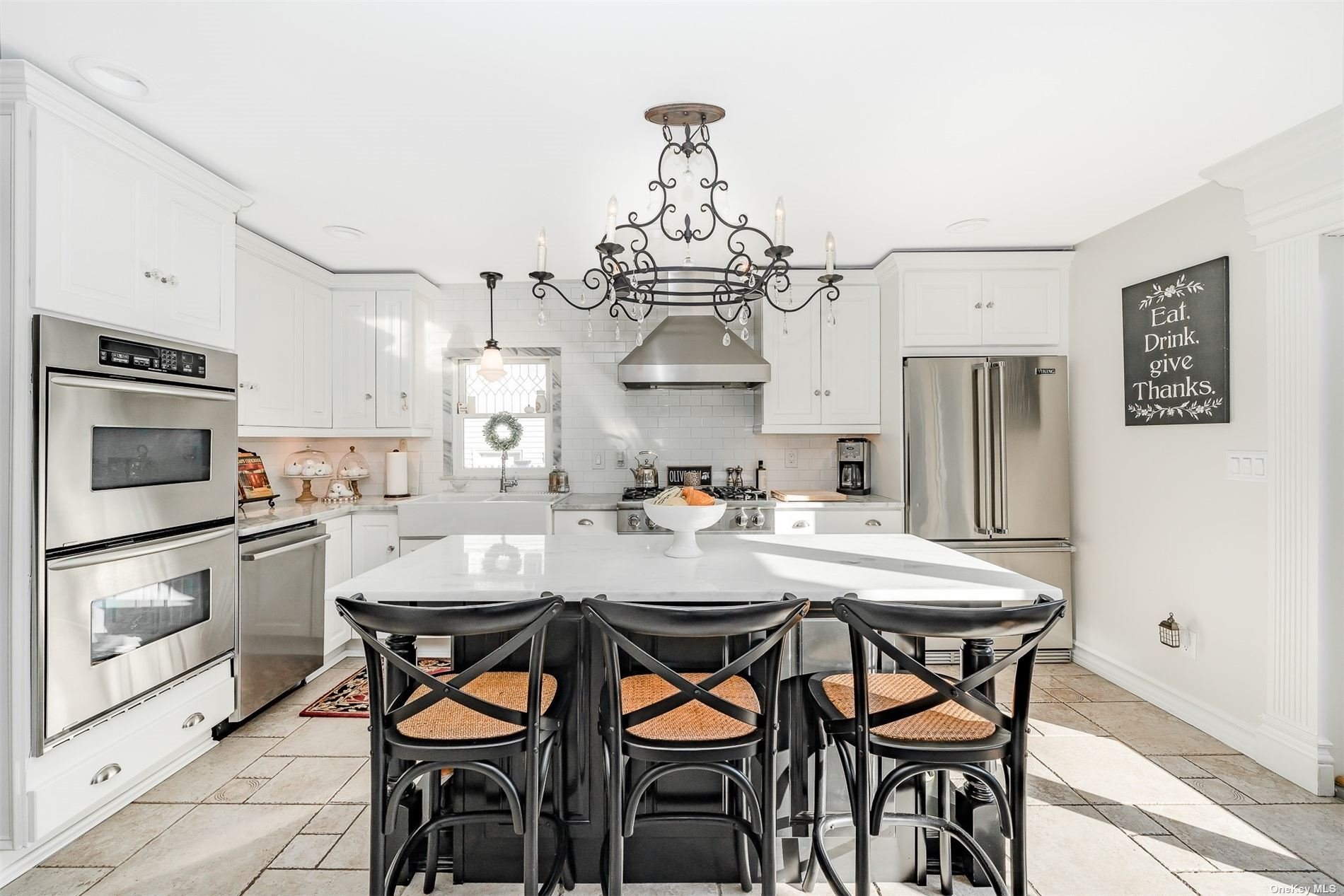 26 Franklin St, Amityville, NY 11701