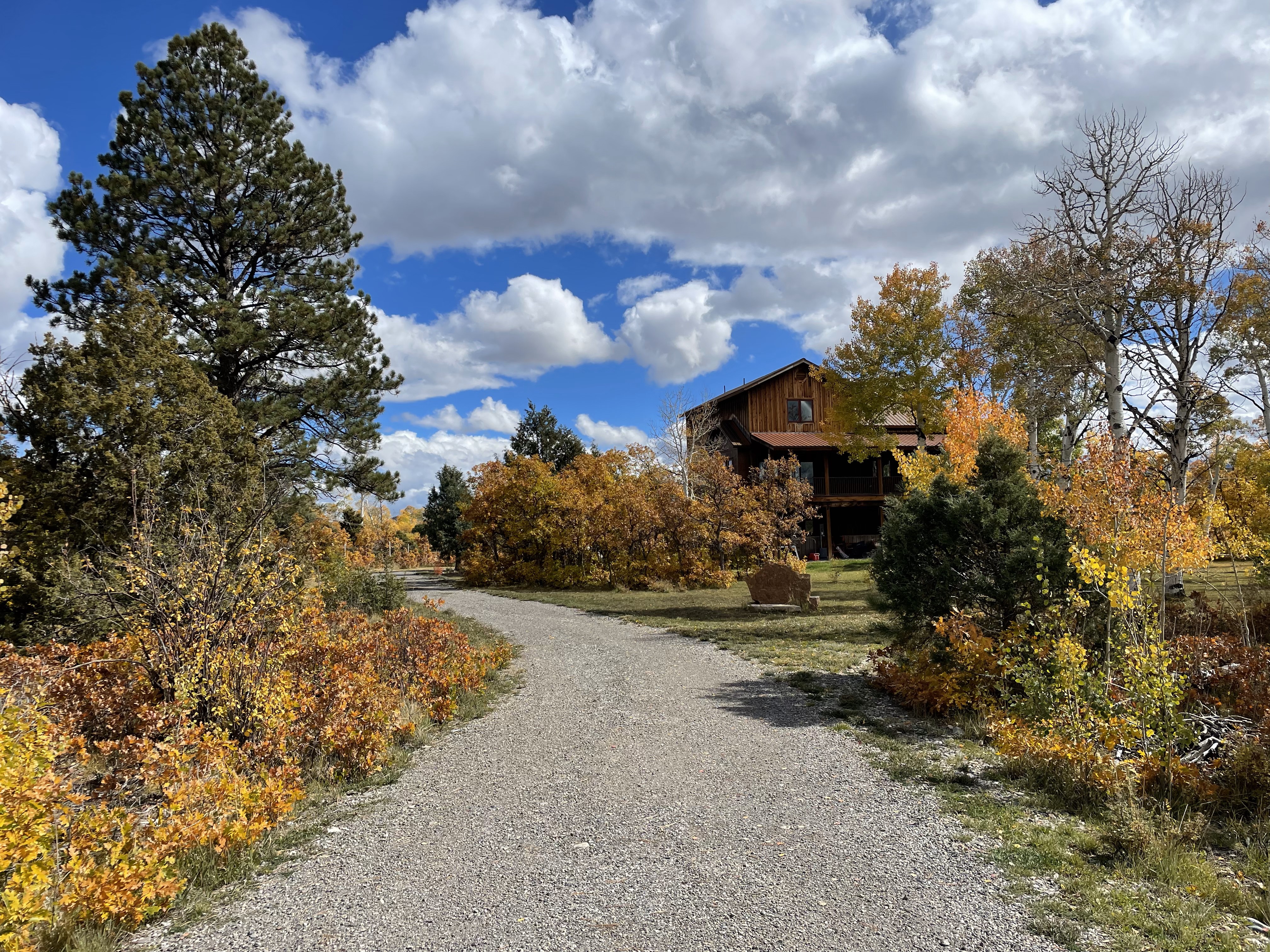 An Ideal Mountain Home With All Of The Modern Comforts