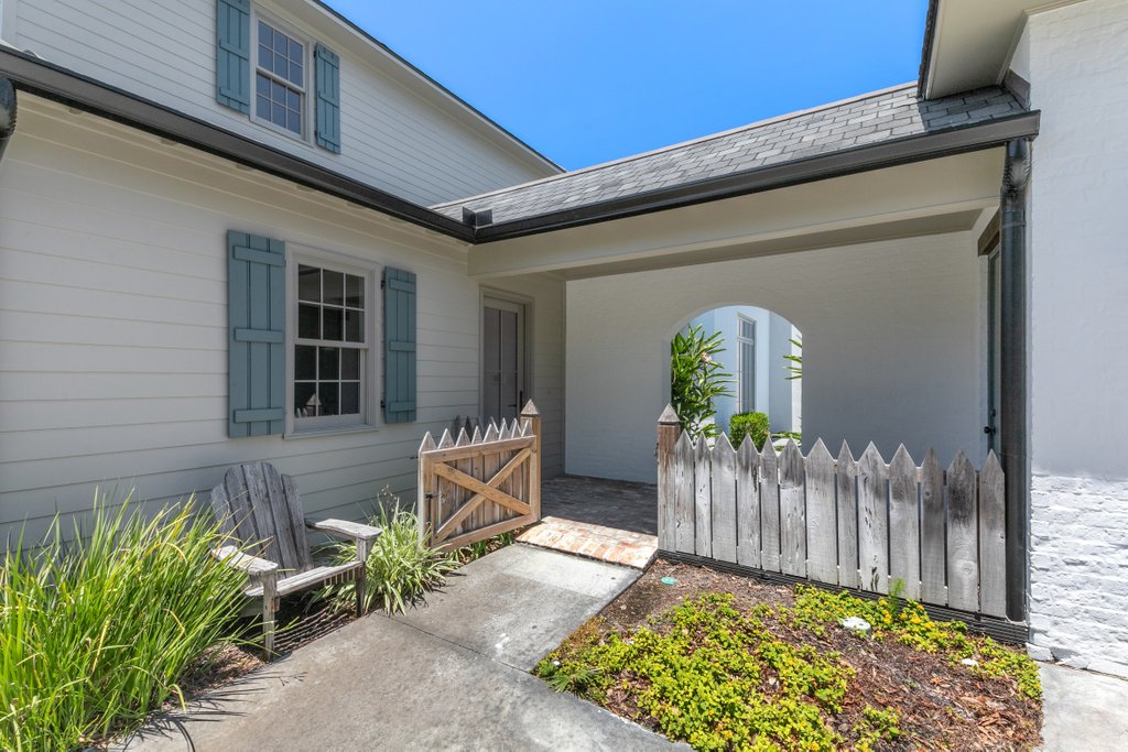 3235 Henderson Bayou Rd, Lake Charles, LA 70605