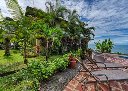 B and B Opportunity with incredible views in Bejuco, Uvita