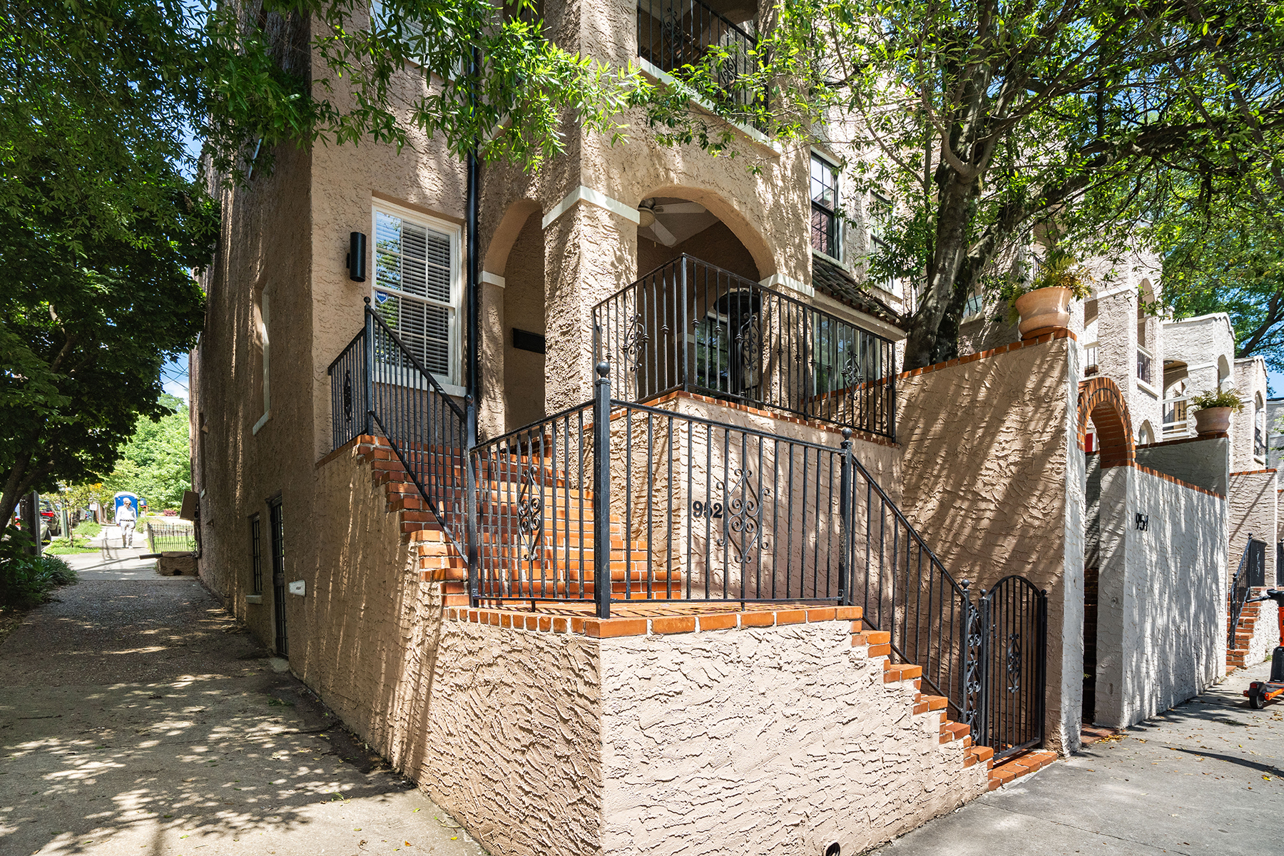 Enjoy This Sun-Drenched Townhome Near Piedmont Park