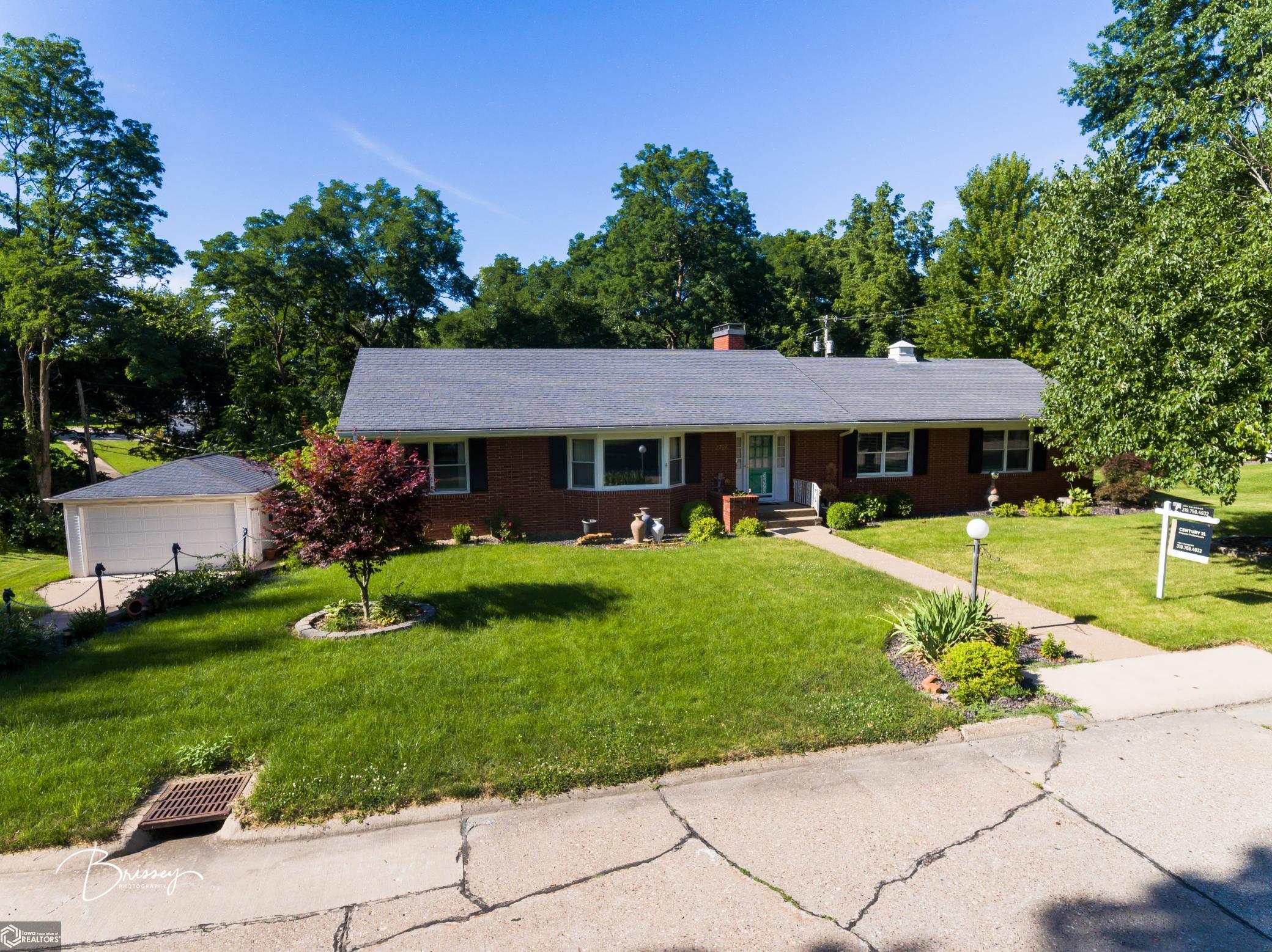 Residential For Sale, Single Family Detached 2726 Bittersweet Pl, Burlington, Iowa 52601, USA ...