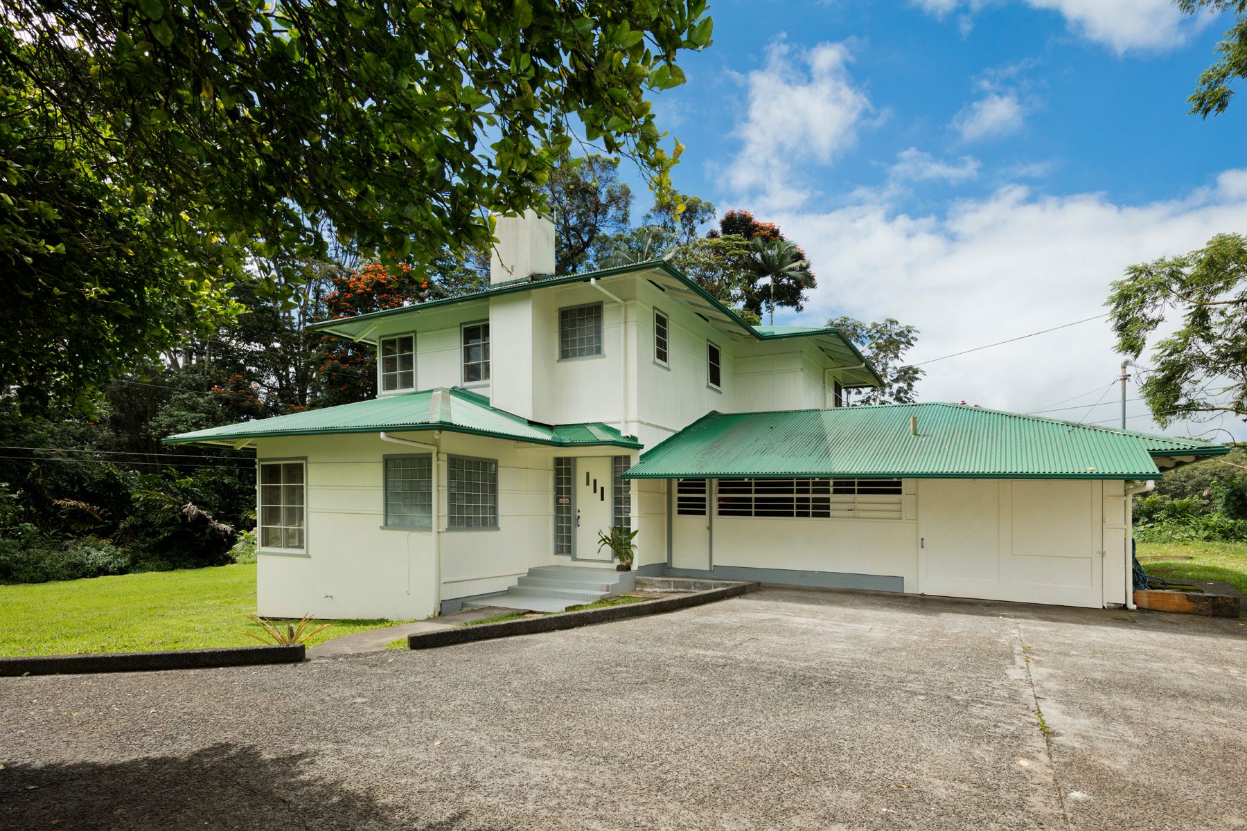 14 Waiau Street, Hilo, HI 96720