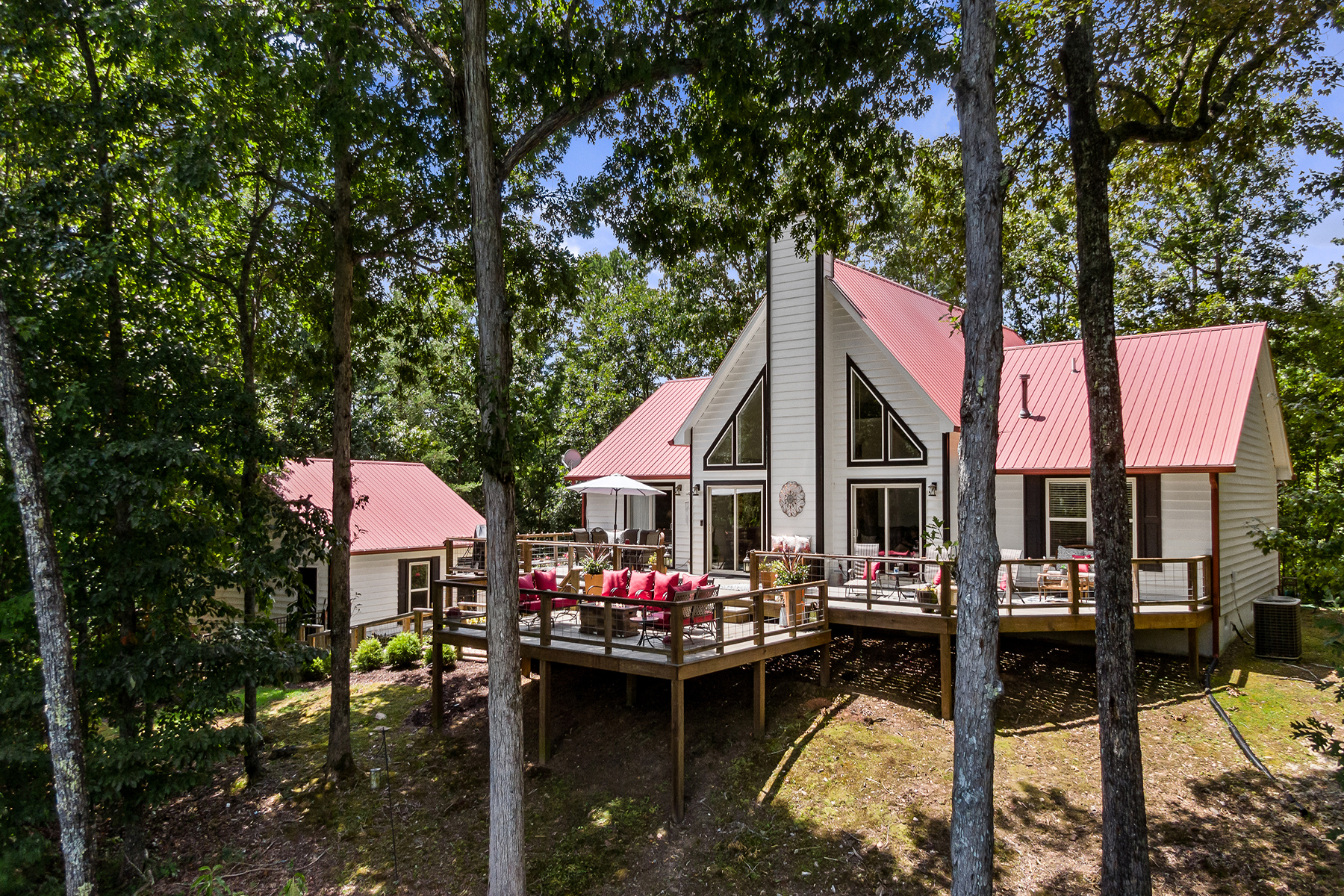 Charming Mountain Tops Cottage with Expansive Views