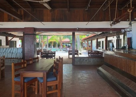 Cafe De Playa, Beachfront Hotel and Restaurant