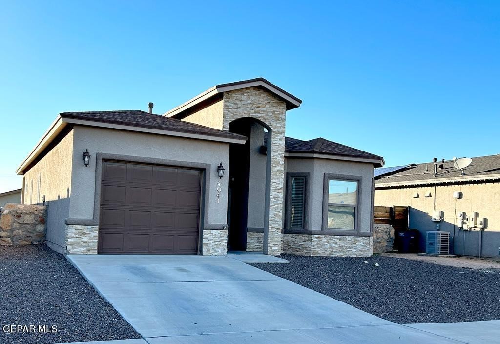 Ruben Soto Dr, El Paso, TX 79938 #1