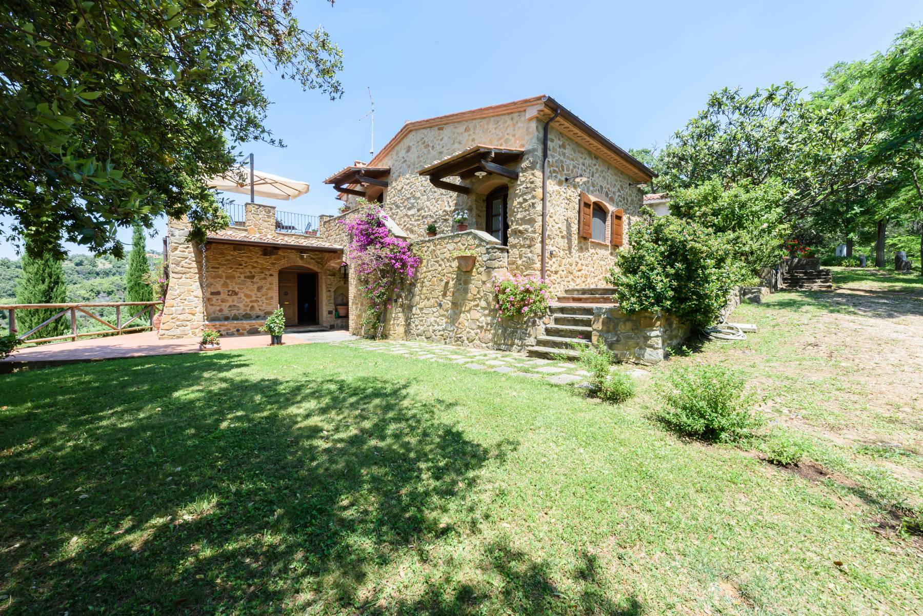 Enchanting property in maremma with vineyards and sea view