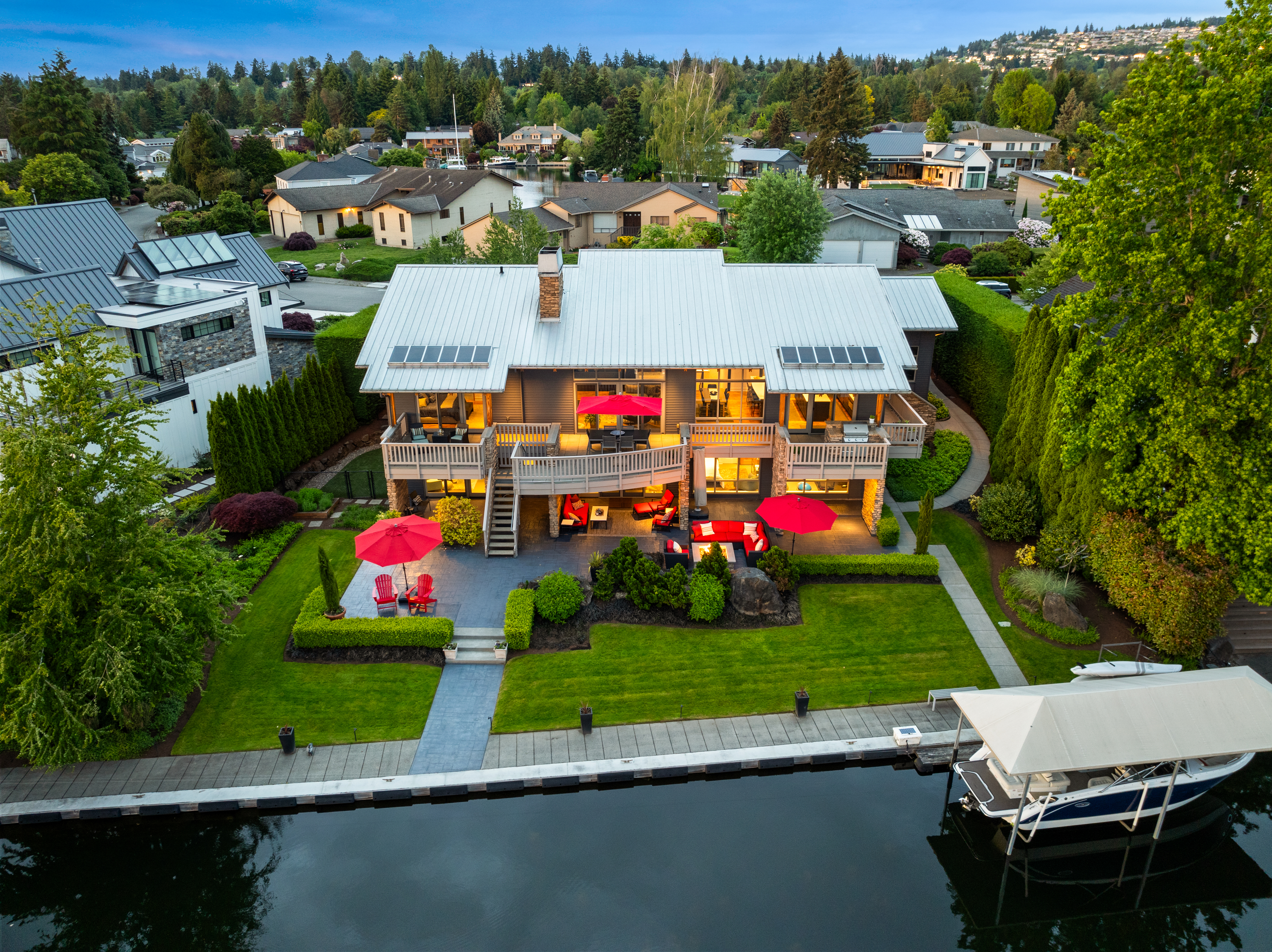 18 Crescent Key, Bellevue, WA 98006