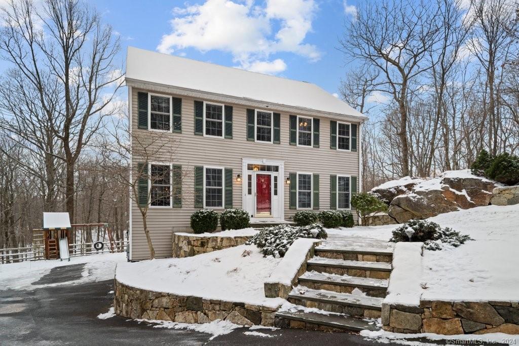 Purdy Station Rd, Newtown, CT 06470