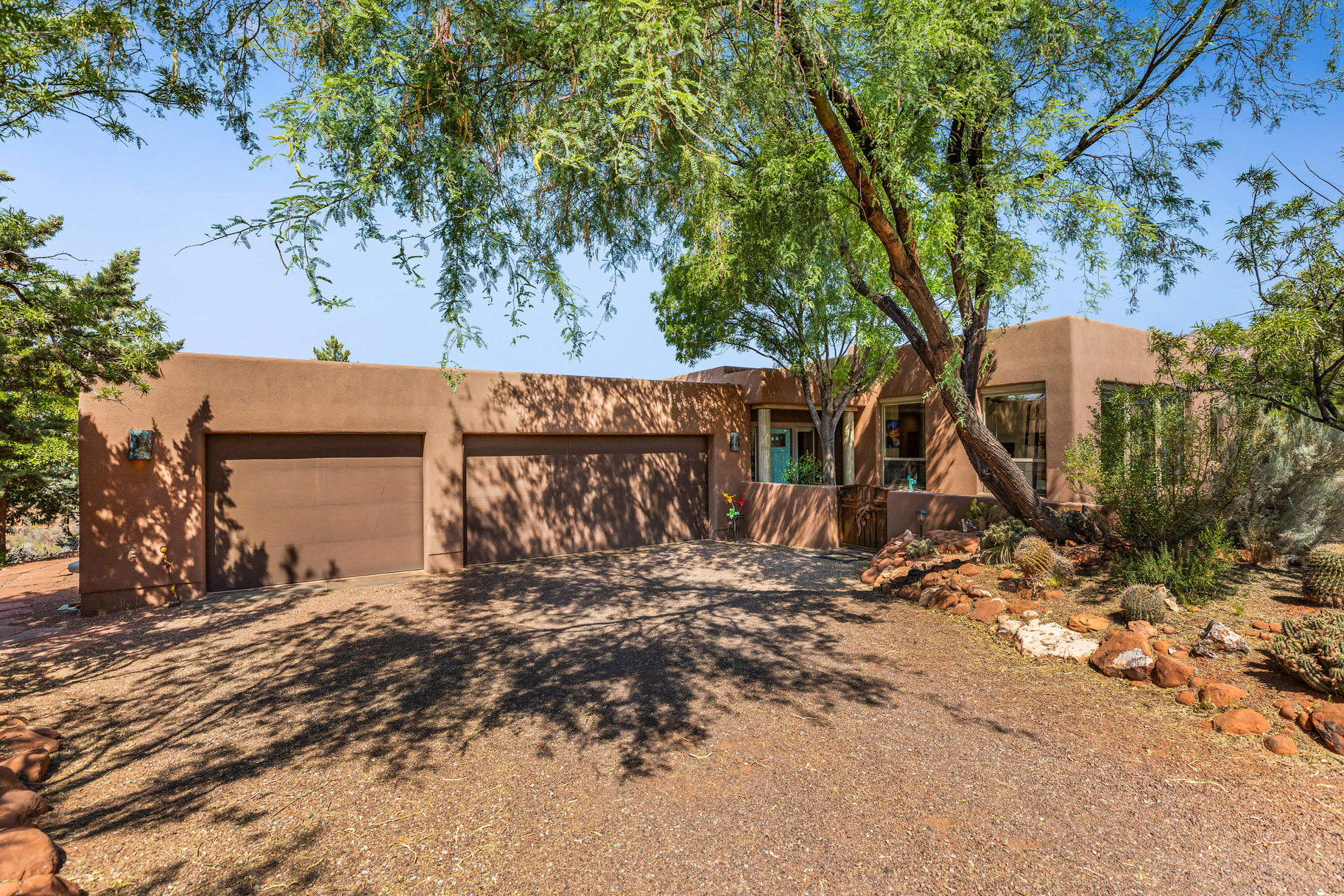 Magnificent Home Tucked Into The Deserts Cape Of Kayenta With Breathtaking Views