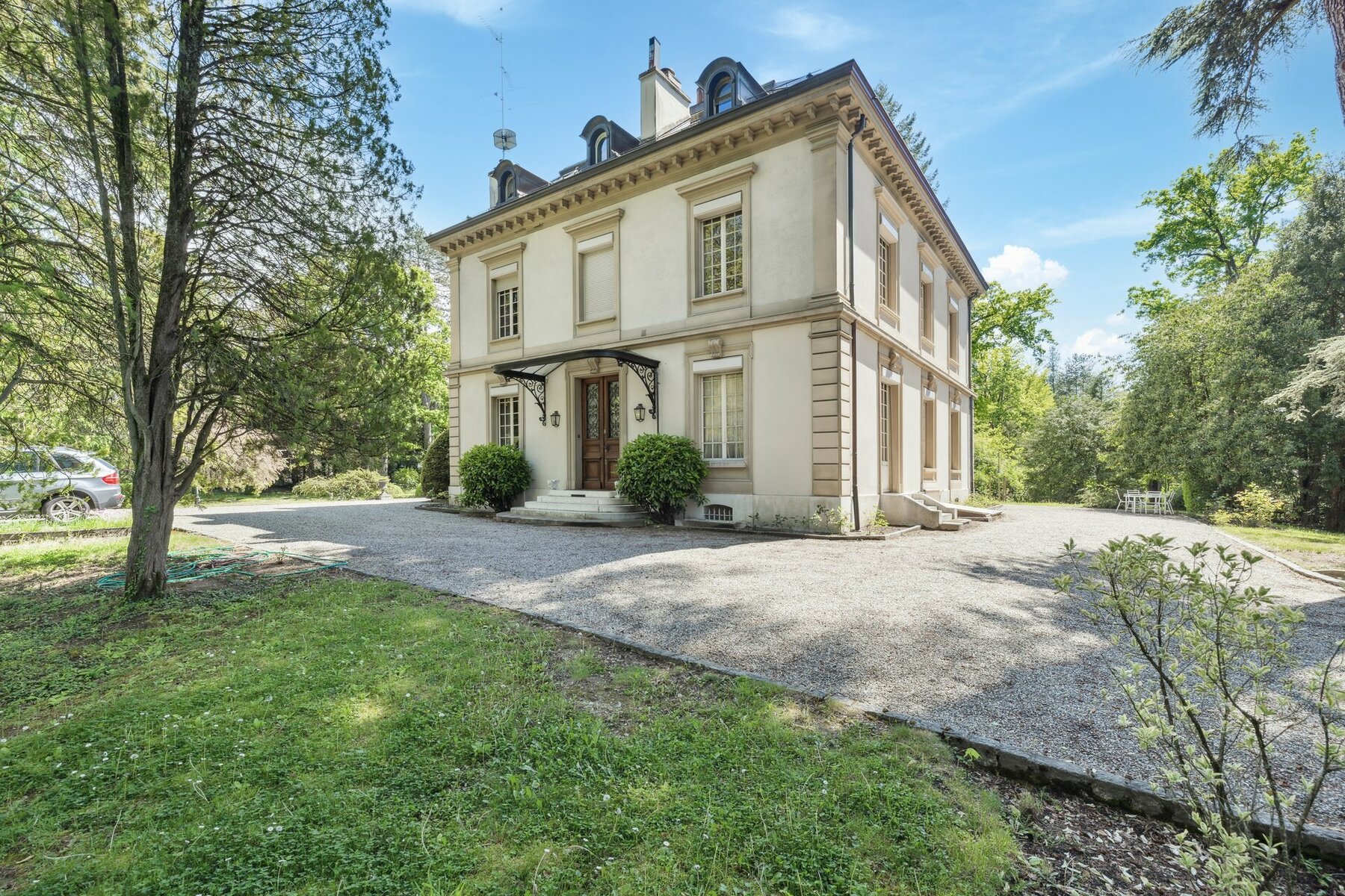 MAGNIFICENT 19th-CENTURY MASTER PROPERTY