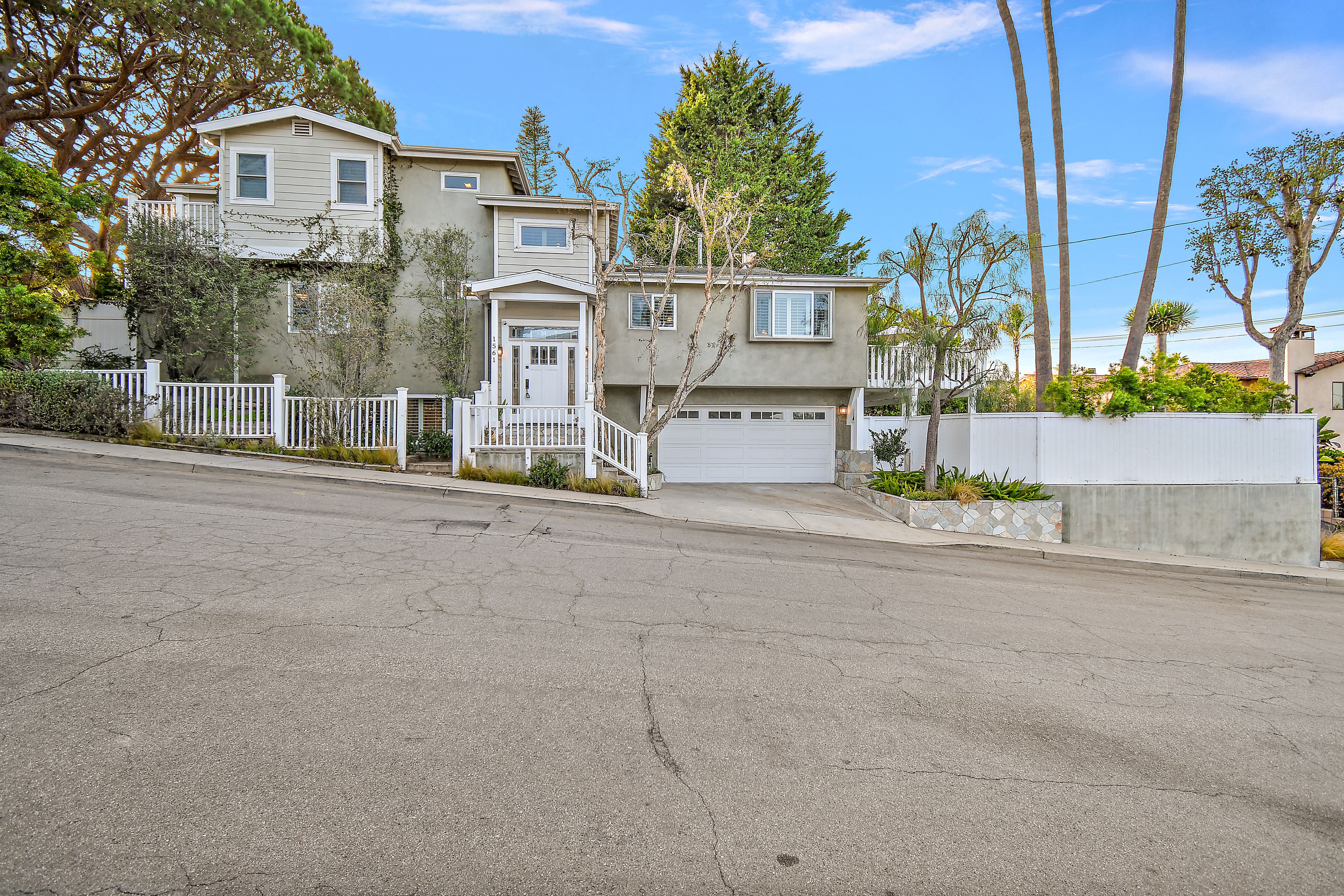 1561 Curtis Avenue, Manhattan Beach, CA 90266