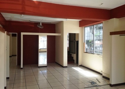 Ample Commercial Building with Excellent Location for Sale in Paseo Colon